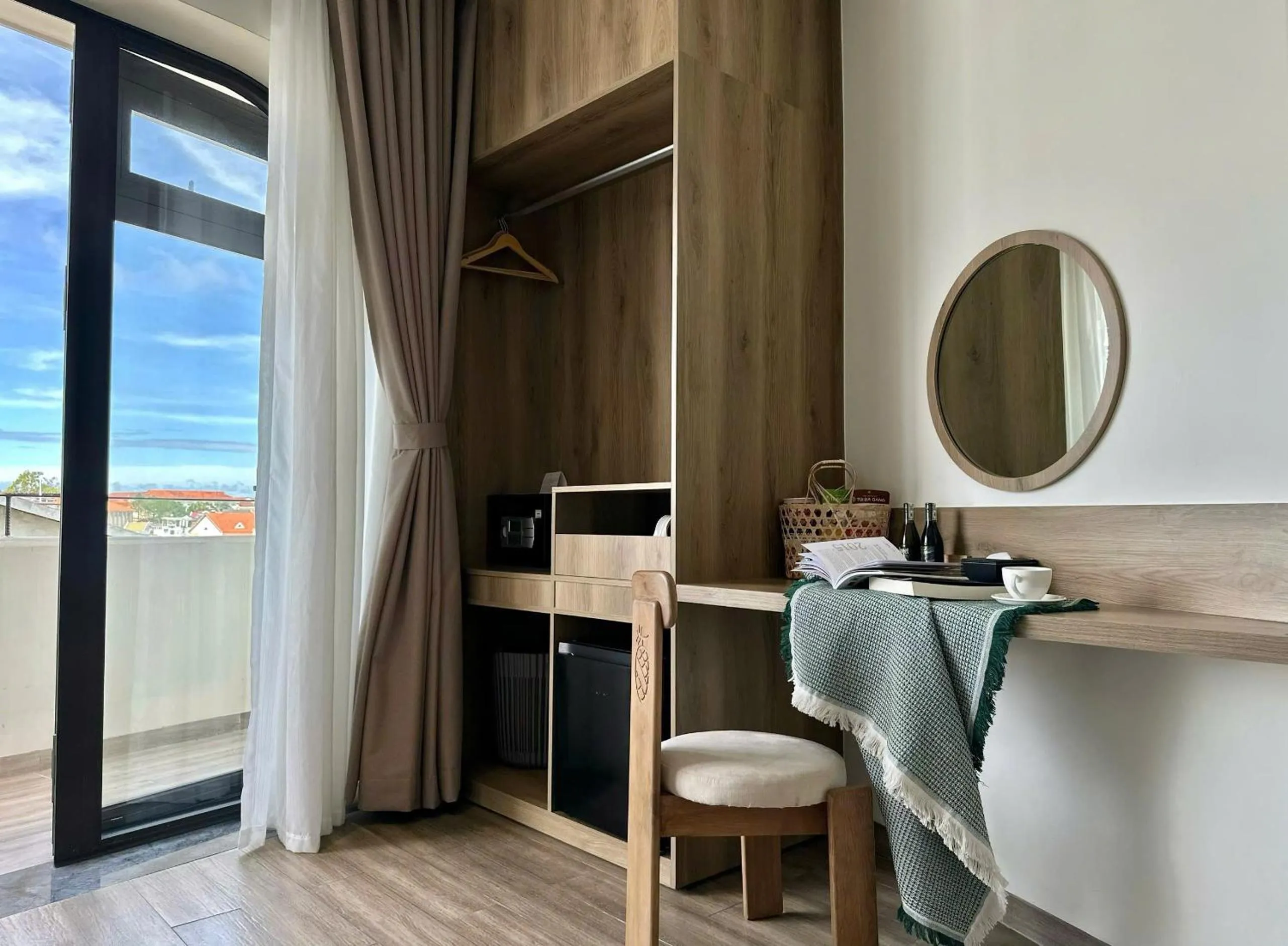 TV and multimedia in Túi Ba Gang Central Hotel