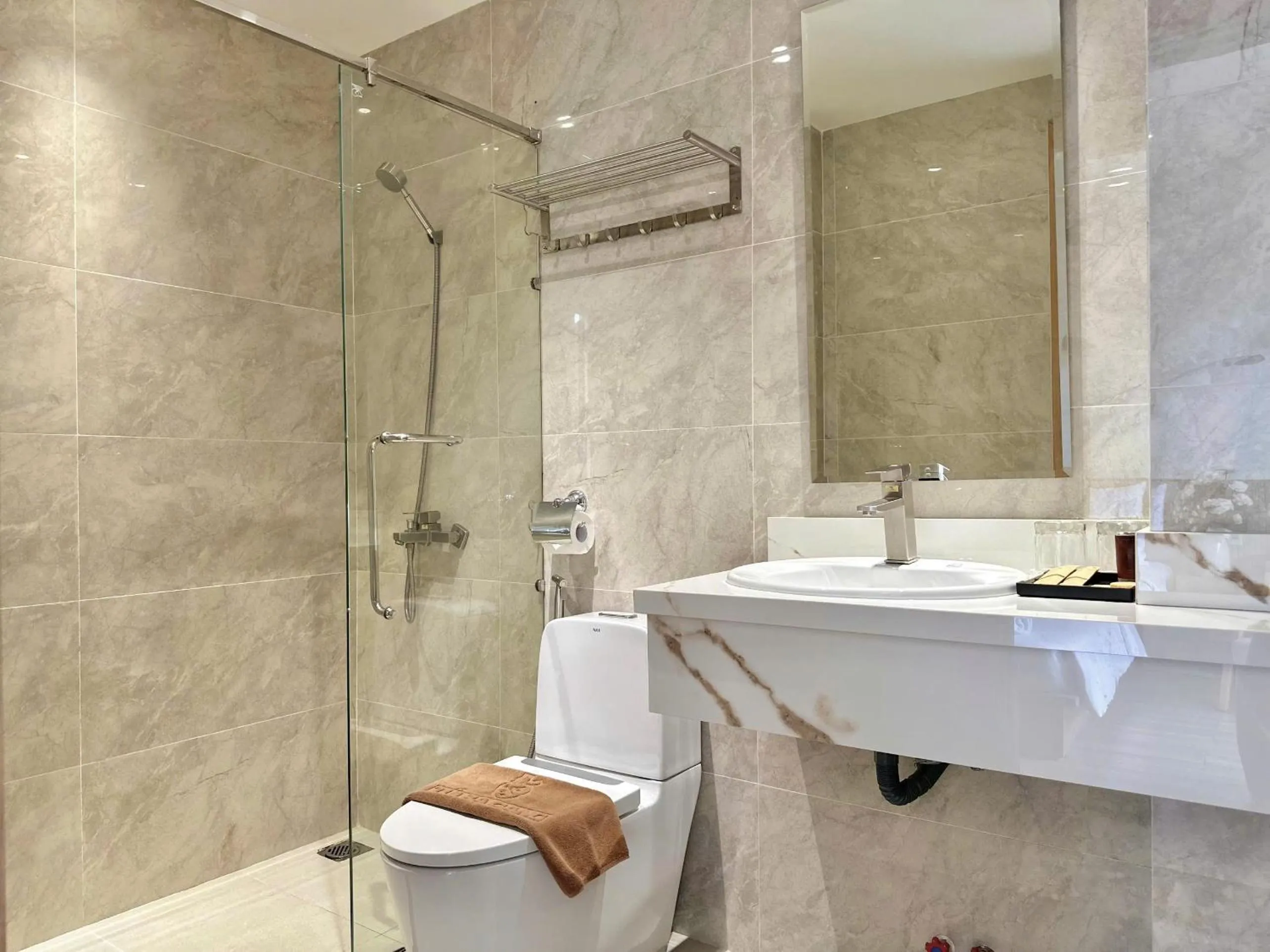 Shower in Túi Ba Gang Central Hotel