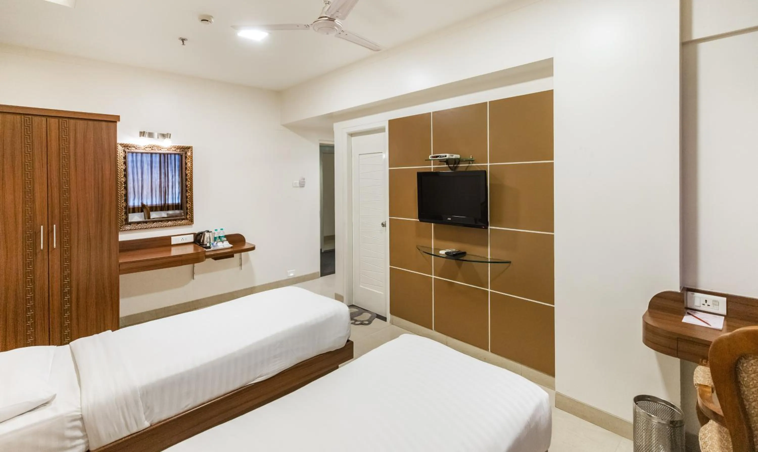 Bed in Hotel Seven Heaven