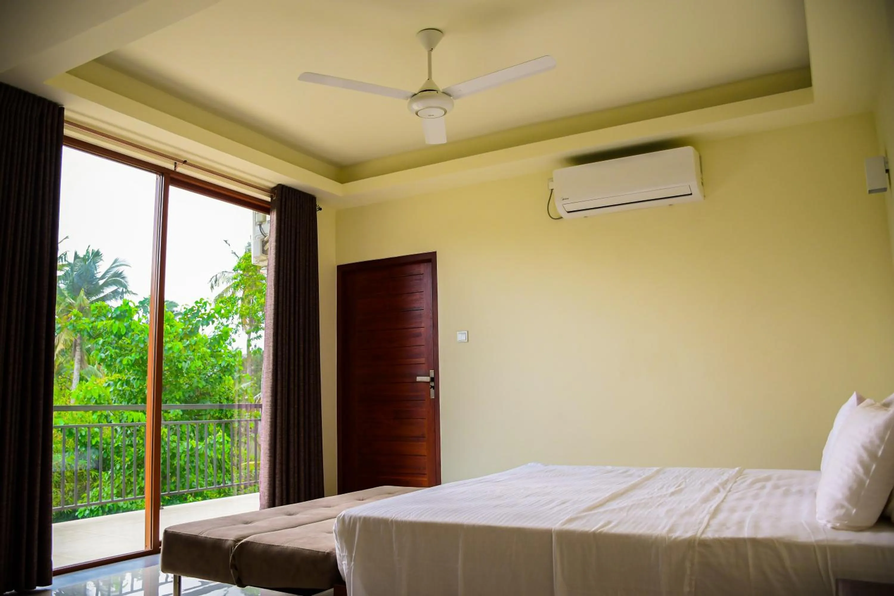 Bed in Fortwill City Hotel