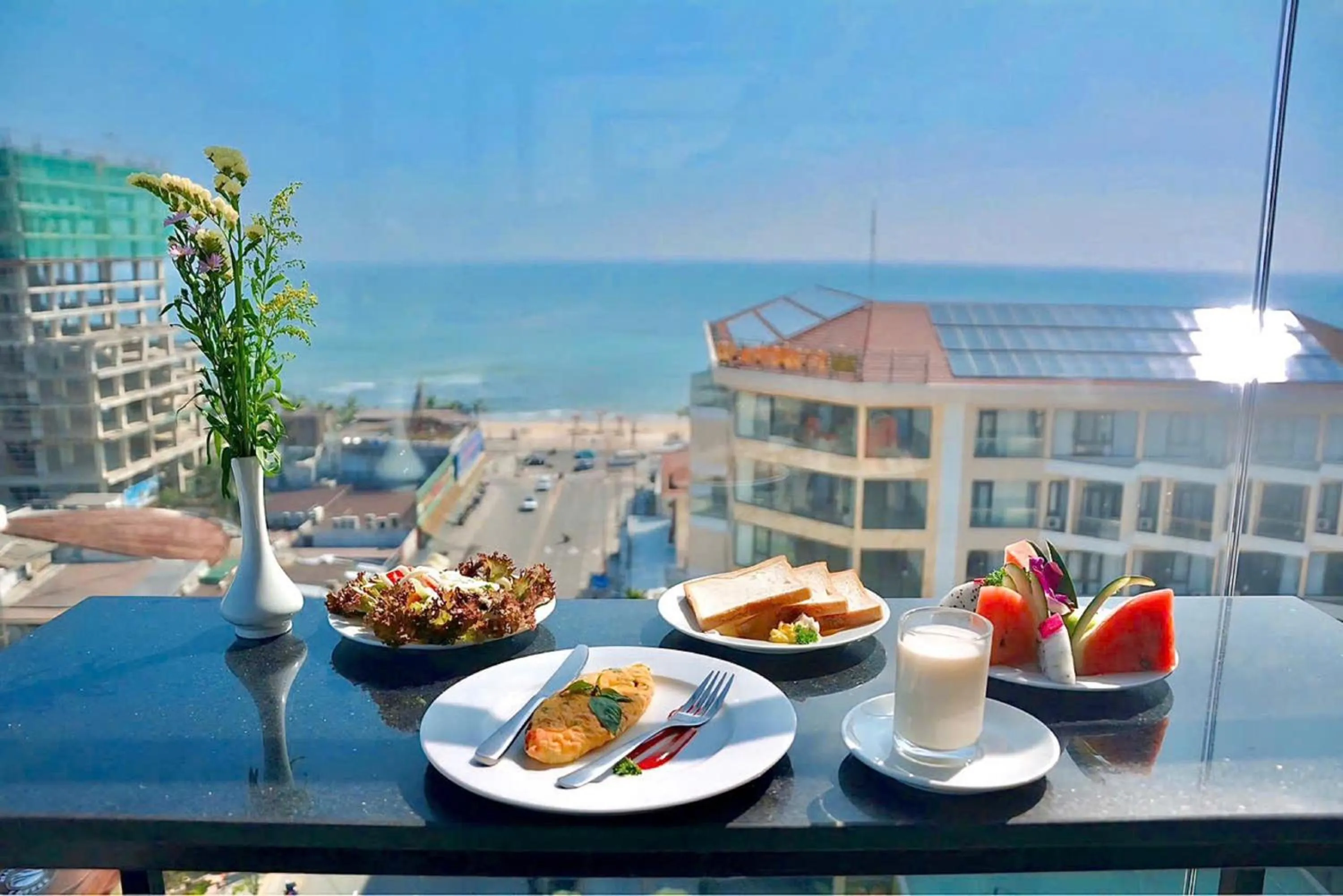 Food in Toan Thang Beach Hotel - 100m to the beach