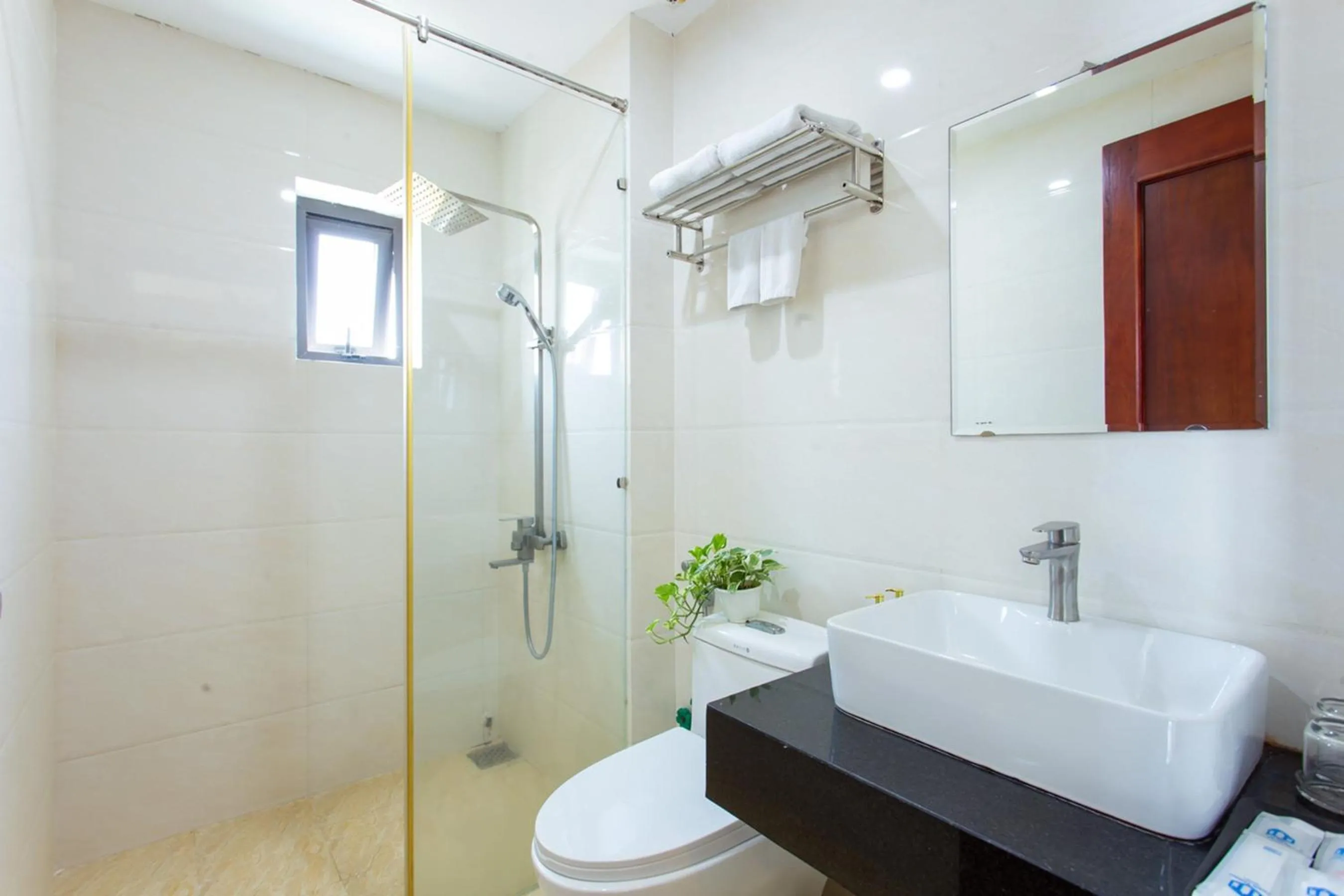 Shower in Toan Thang Beach Hotel - 100m to the beach