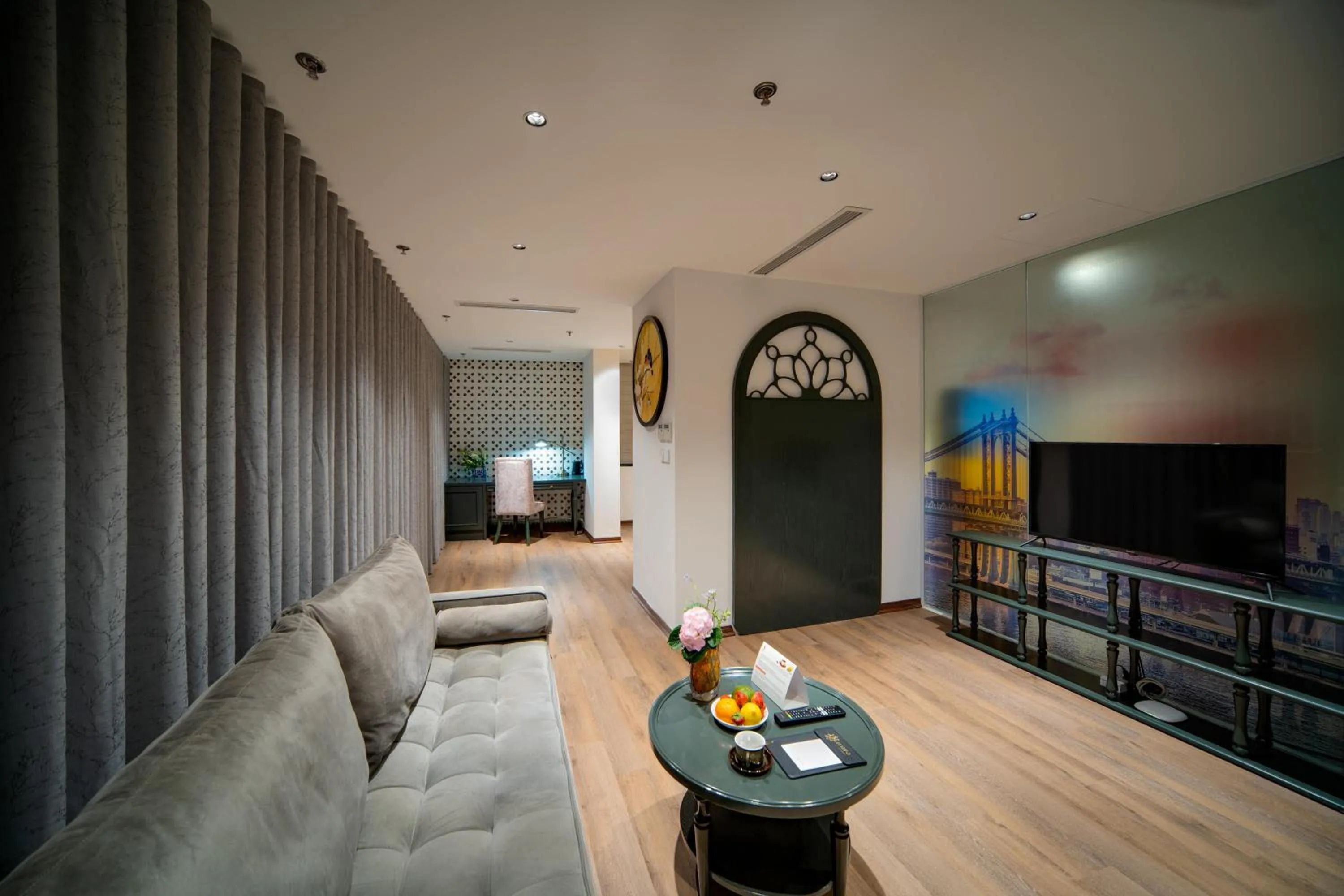 TV and multimedia in Eli Rina Hotel