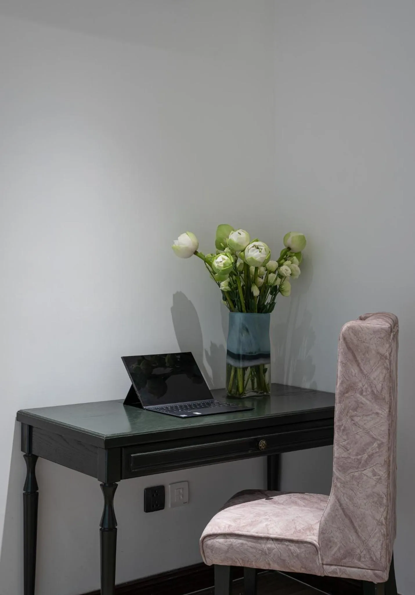 hair dresser in Eli Rina Hotel