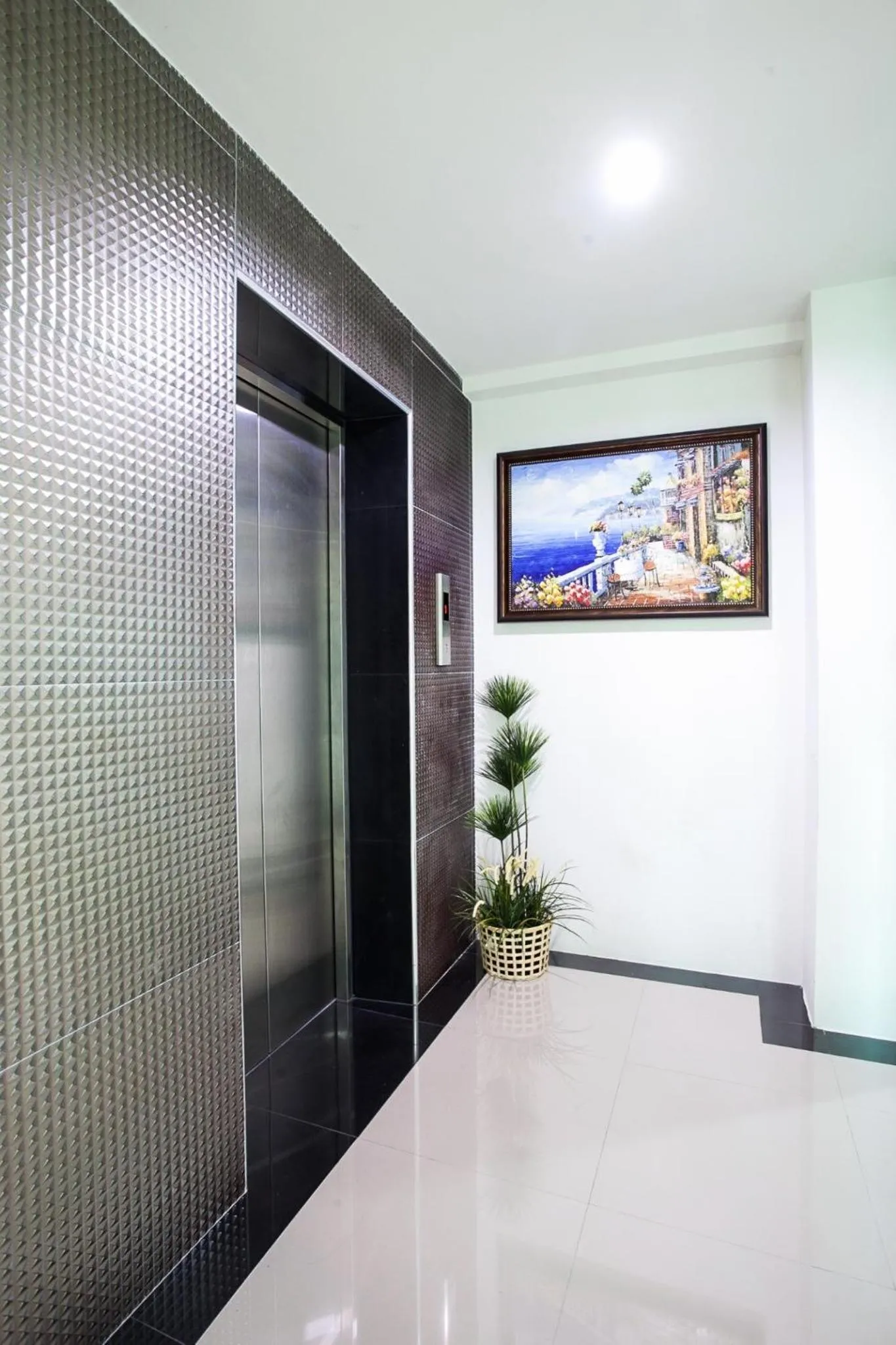 Property building in Tone Condorent Hotel