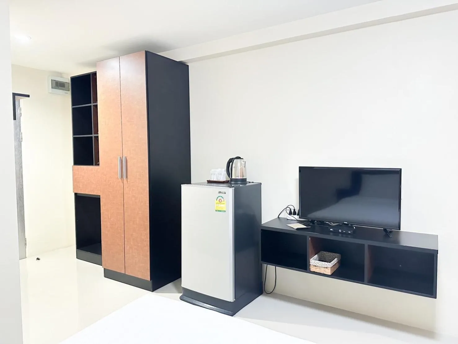 TV and multimedia in Tone Condorent Hotel