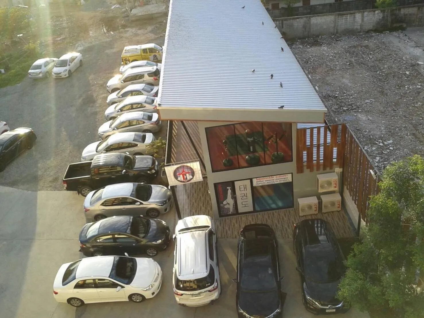 Parking in Tone Condorent Hotel