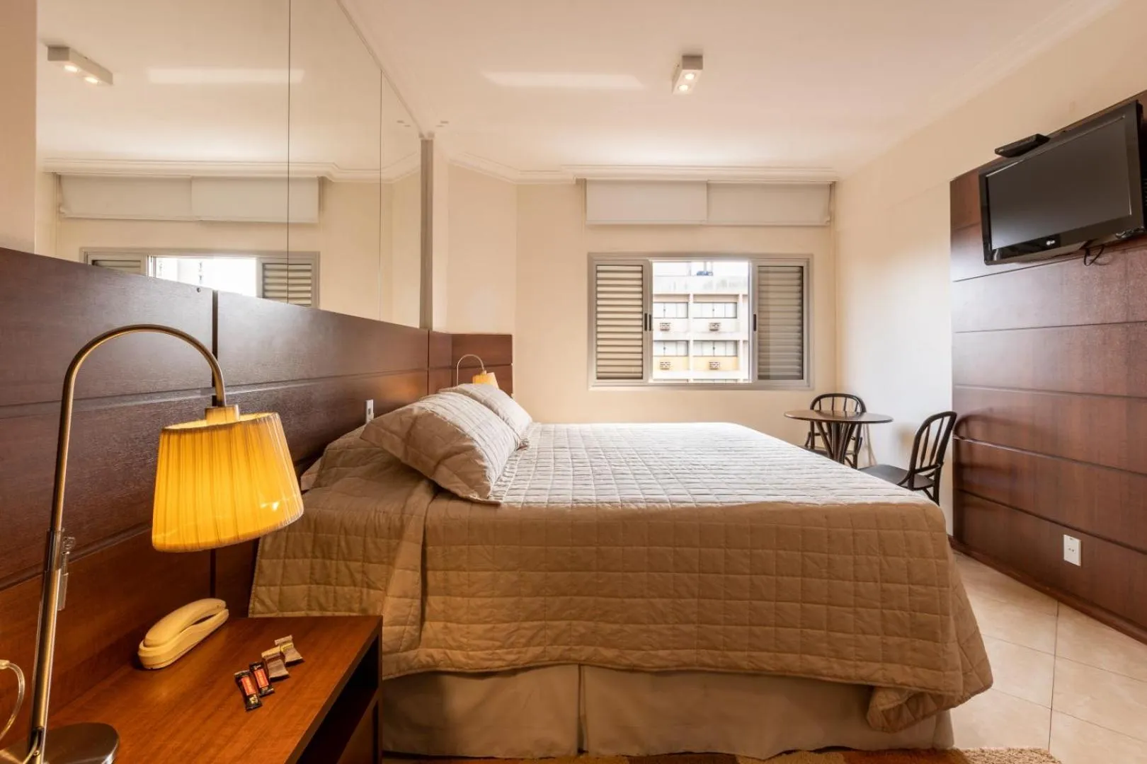 Bed in Hotel Bahamas