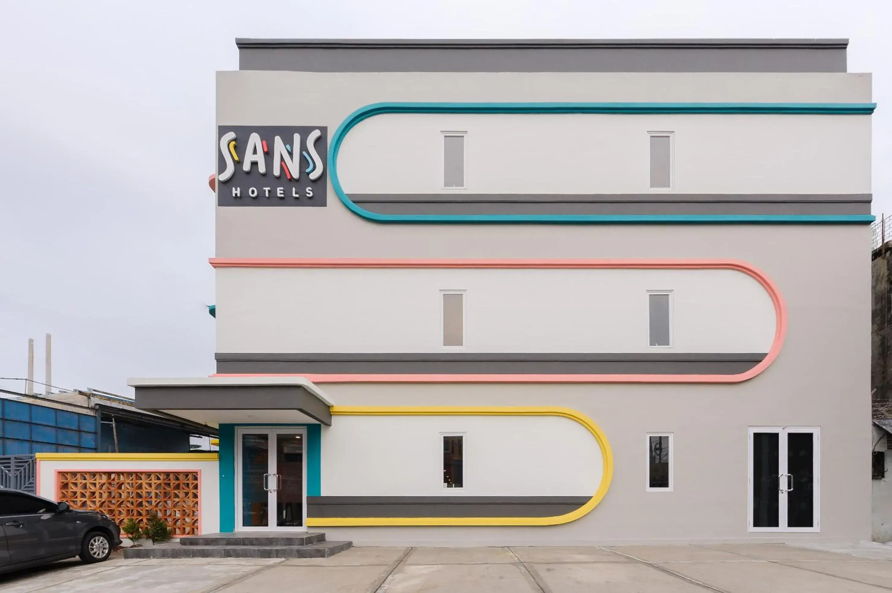 Property building in Sans Hotel Pesona Bekasi Property building in Sans Hotel Pesona Bekasi