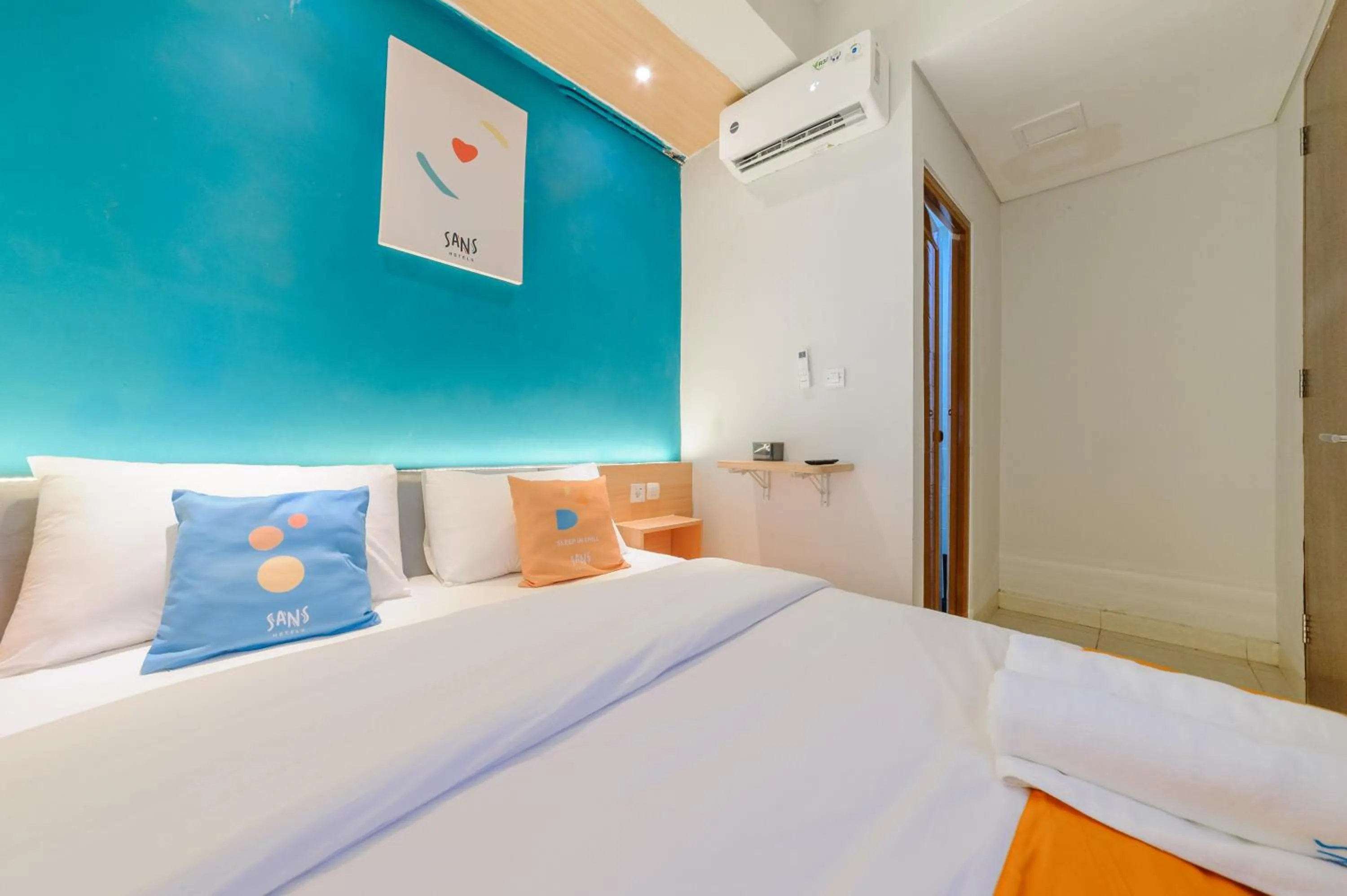 Bedroom, Bed in Sans Hotel Pesona Bekasi