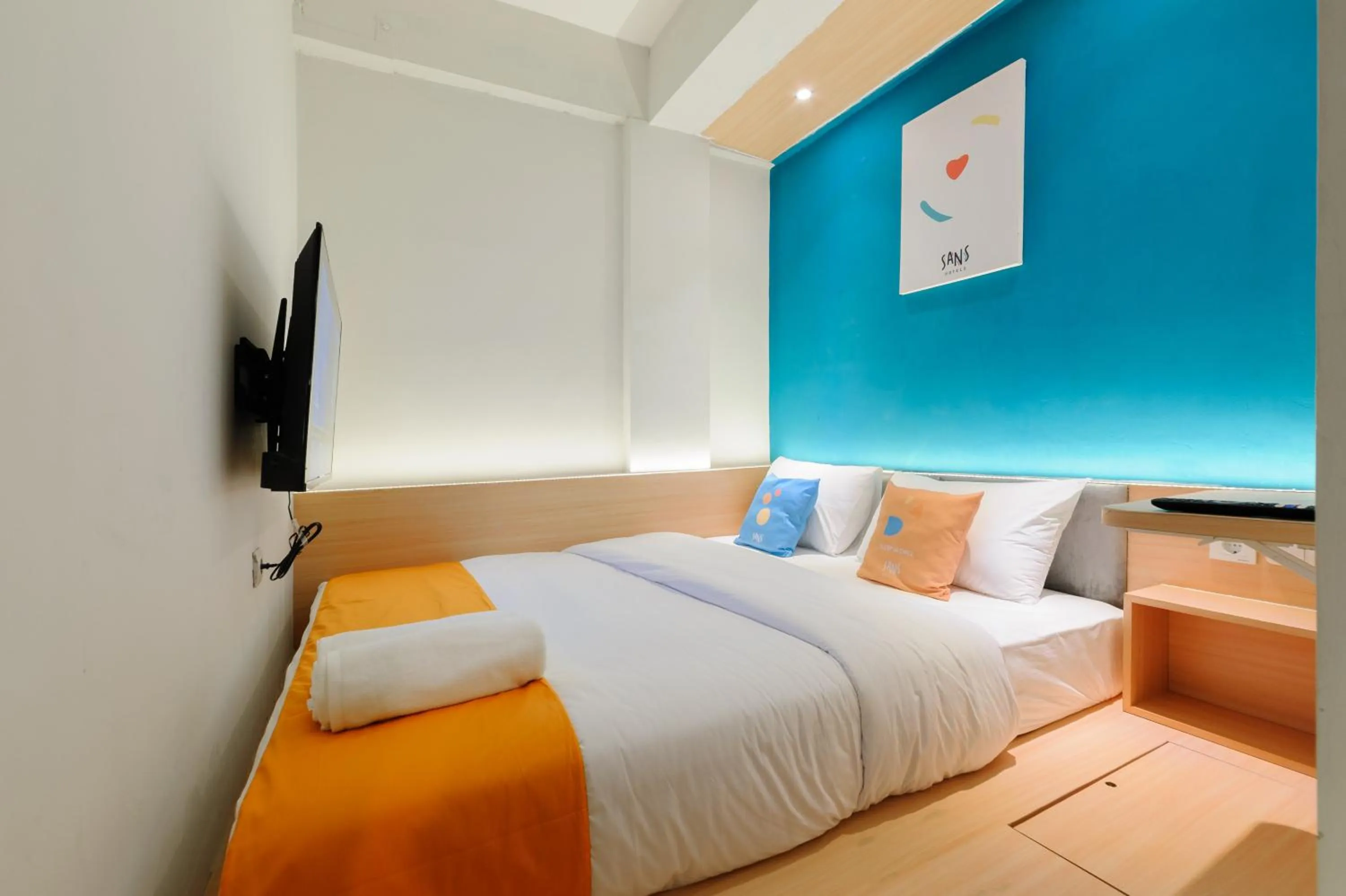 Bedroom, Bed in Sans Hotel Pesona Bekasi