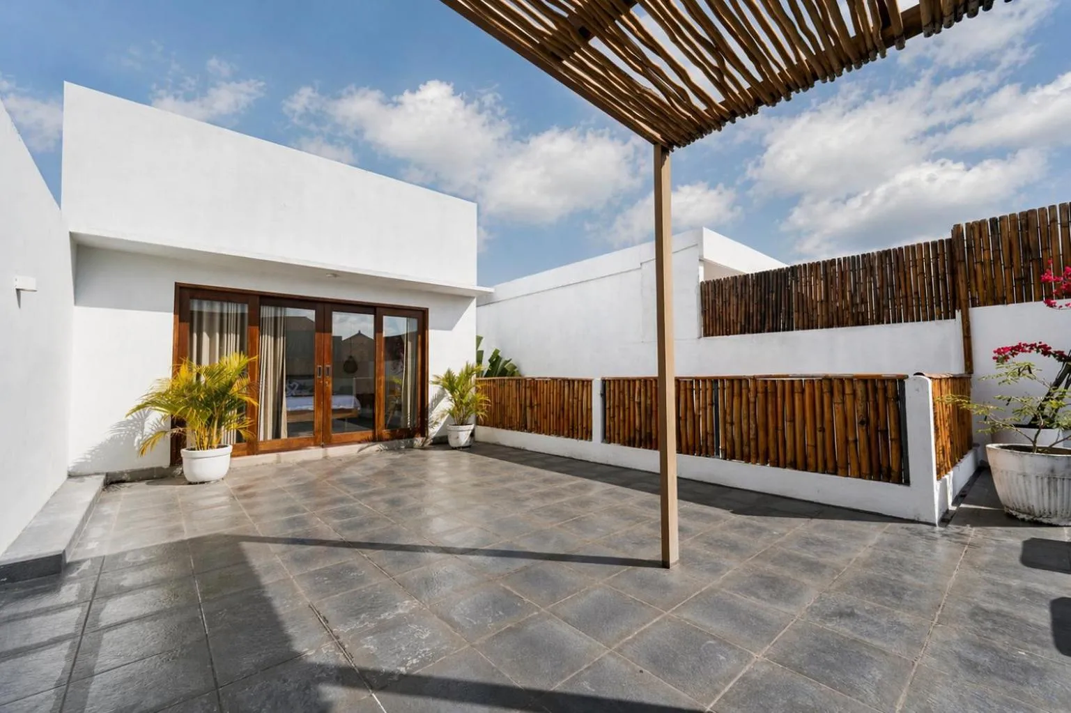 Day in Villa Kulibul by GORO