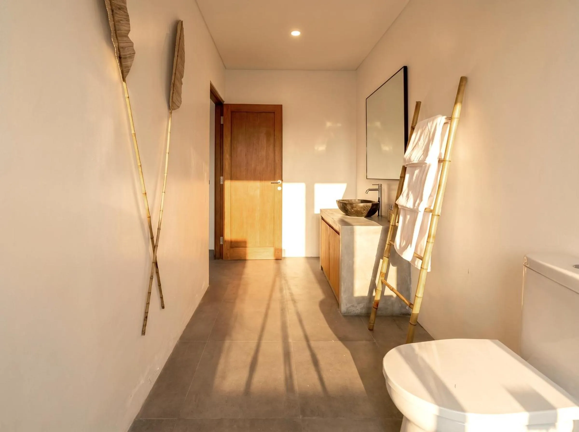 Toilet in Villa Kulibul by GORO