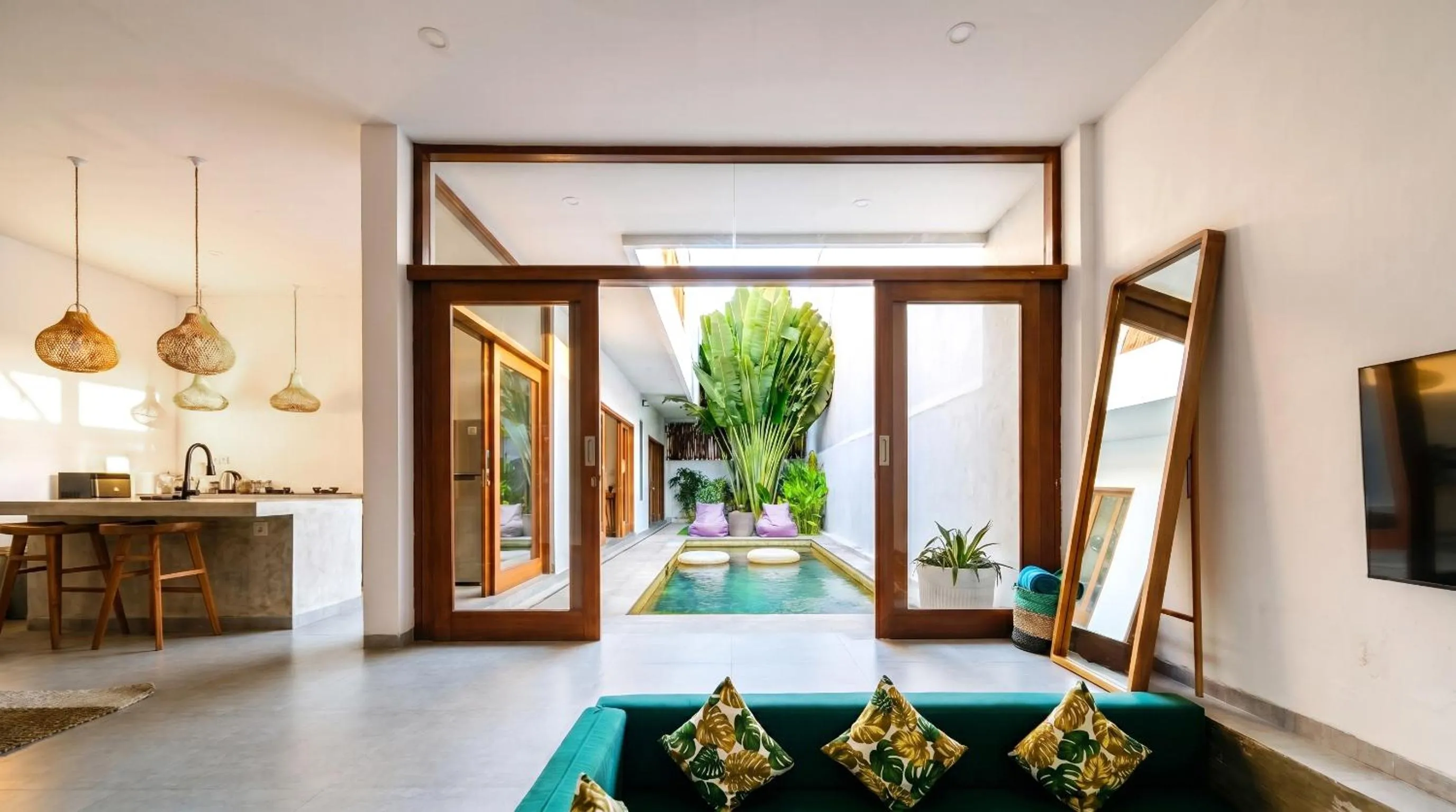 TV and multimedia in Villa Kulibul by GORO