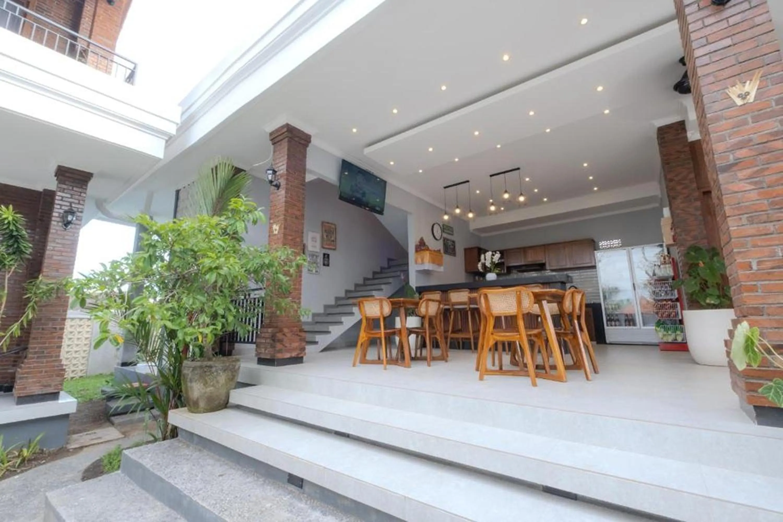 Property building in Bali Bata Canggu Guesthouse