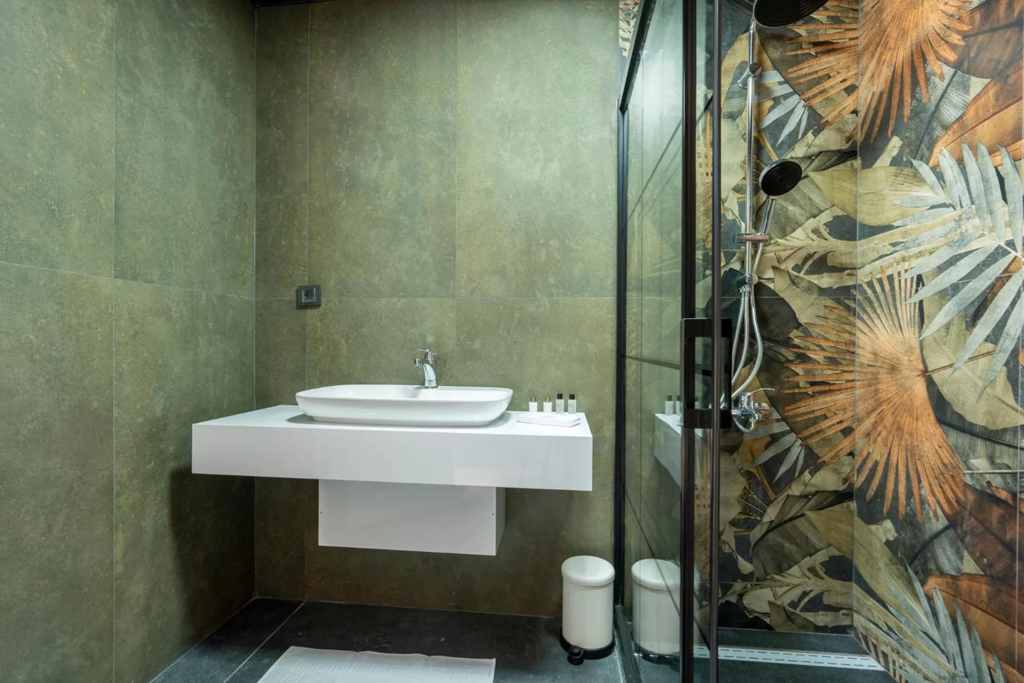 Shower in La Veranda Villas