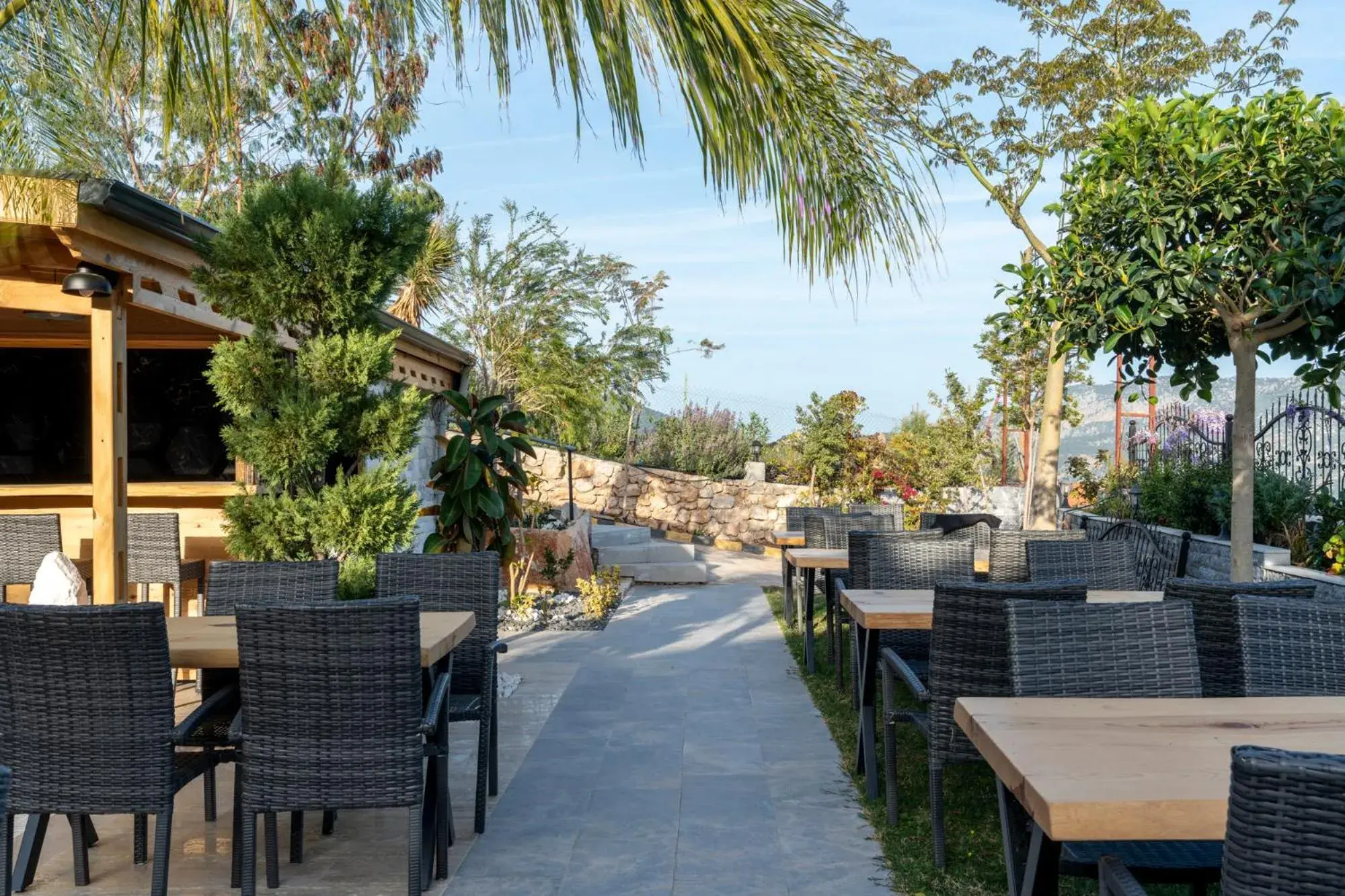 Restaurant/places to eat in La Veranda Villas Restaurant/places to eat in La Veranda Villas