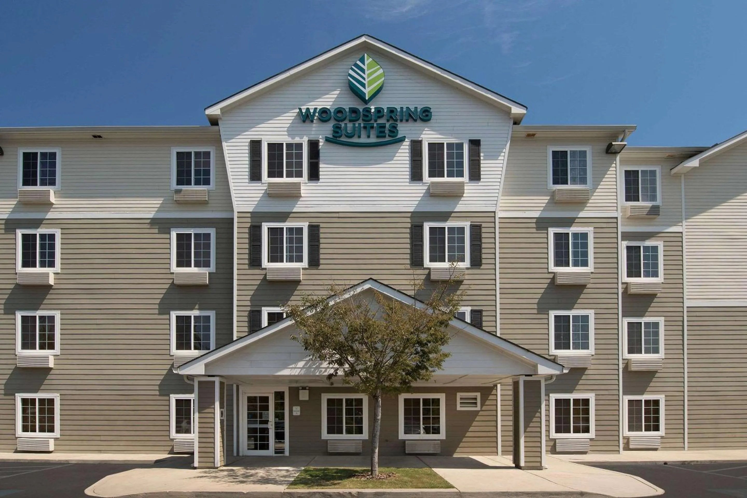 Property building in WoodSpring Suites Augusta Fort Eisenhower