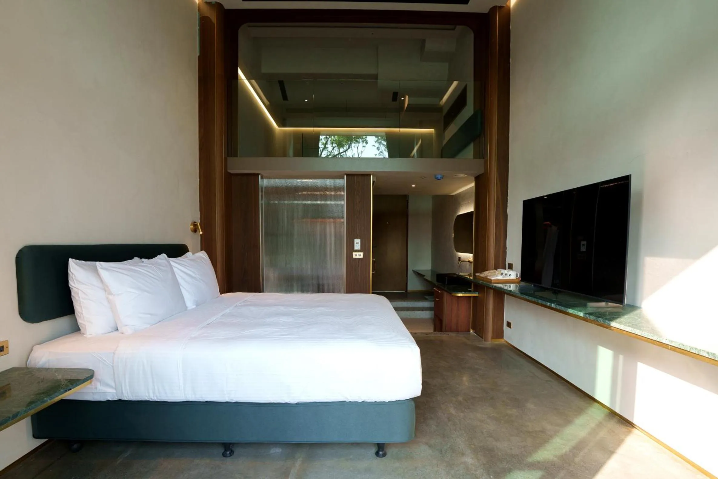 Photo of the whole room, Bed in PAPO'A Harbor Hotel