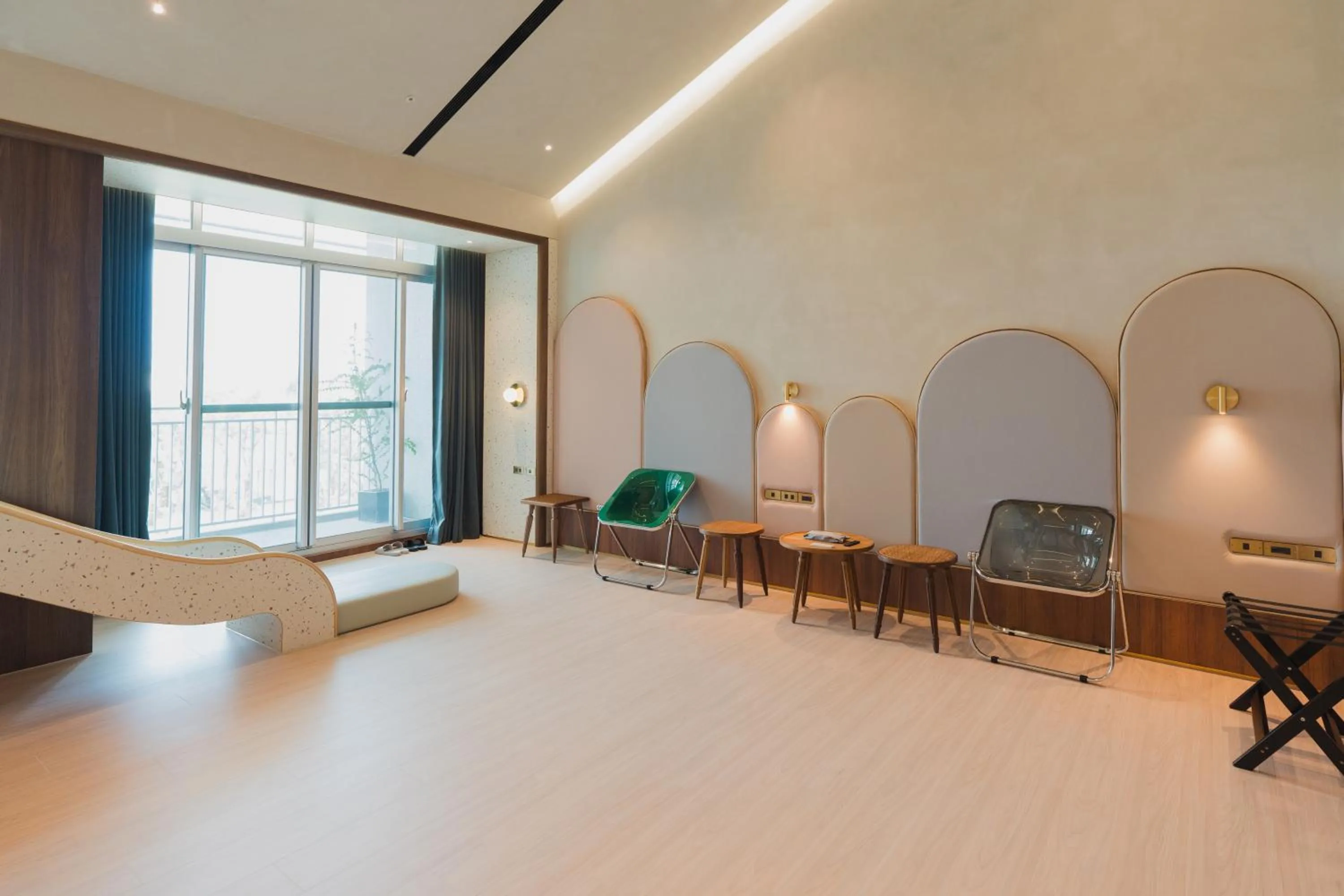 Photo of the whole room in PAPO'A Harbor Hotel