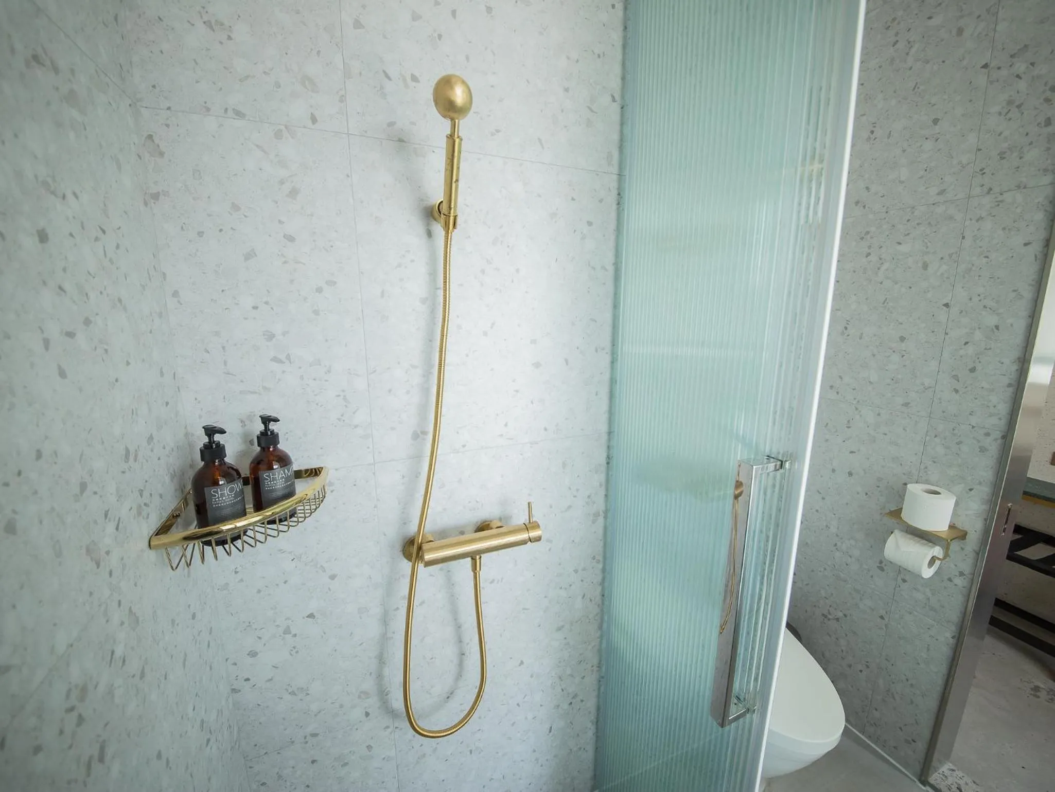 Bathroom in PAPO'A Harbor Hotel