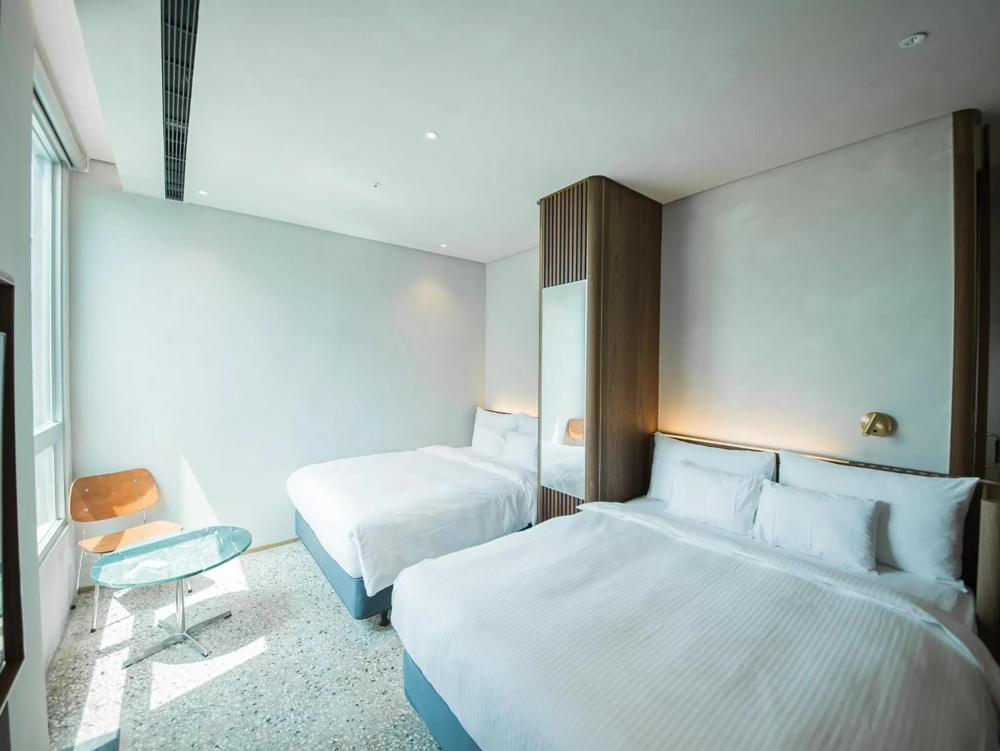 Photo of the whole room, Bed in PAPO'A Harbor Hotel