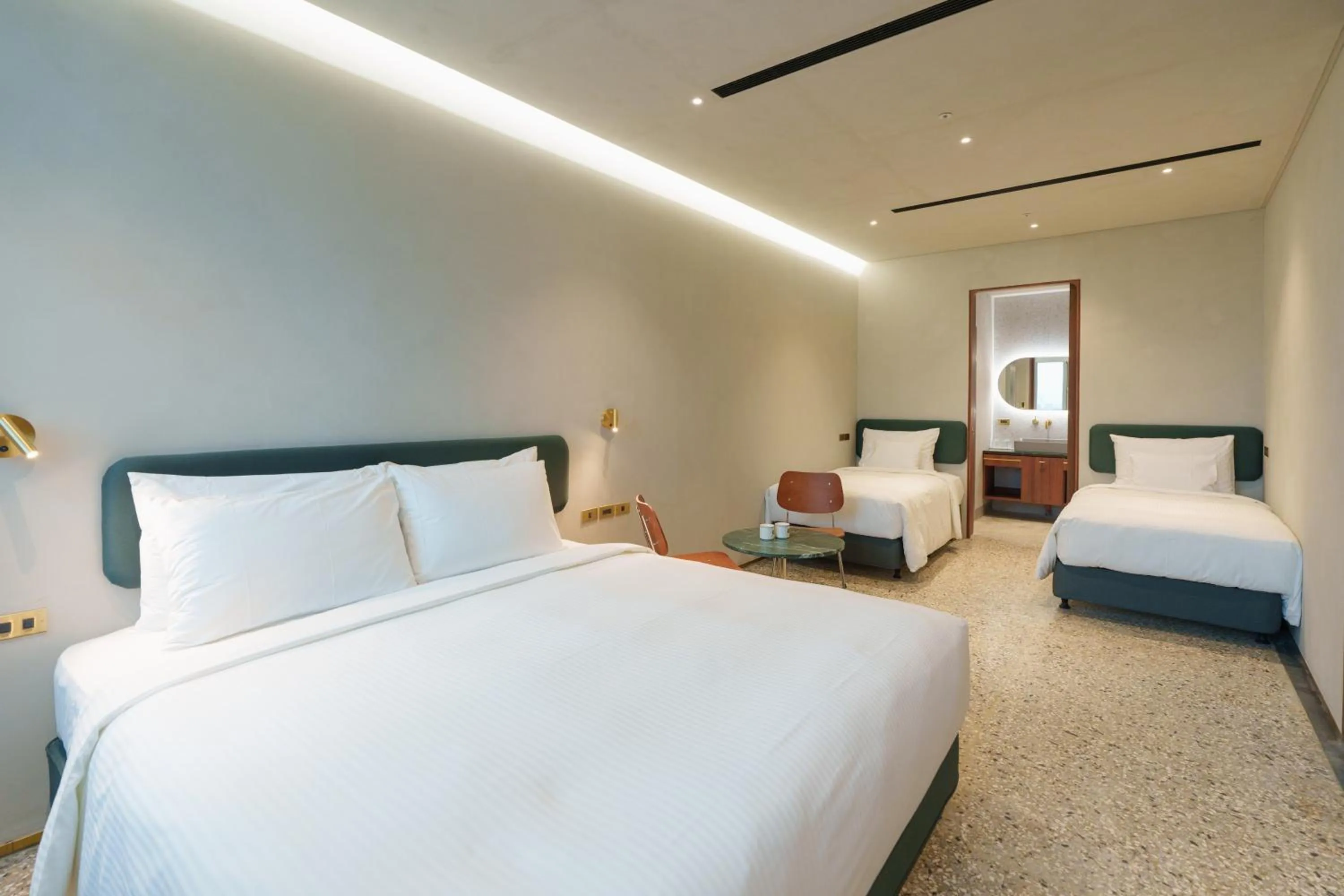 Photo of the whole room, Bed in PAPO'A Harbor Hotel