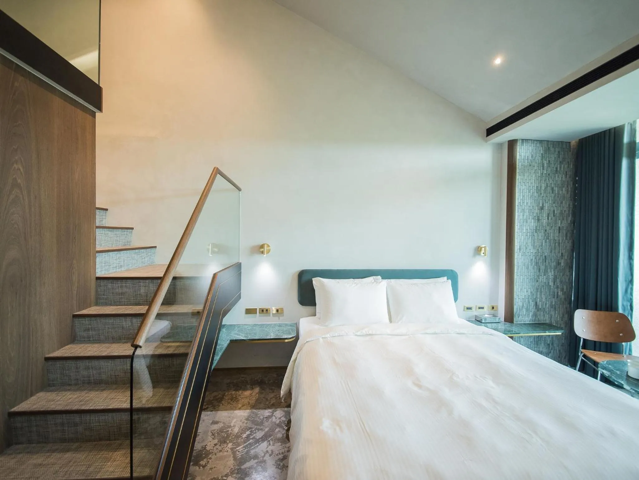 Photo of the whole room, Bed in PAPO'A Harbor Hotel