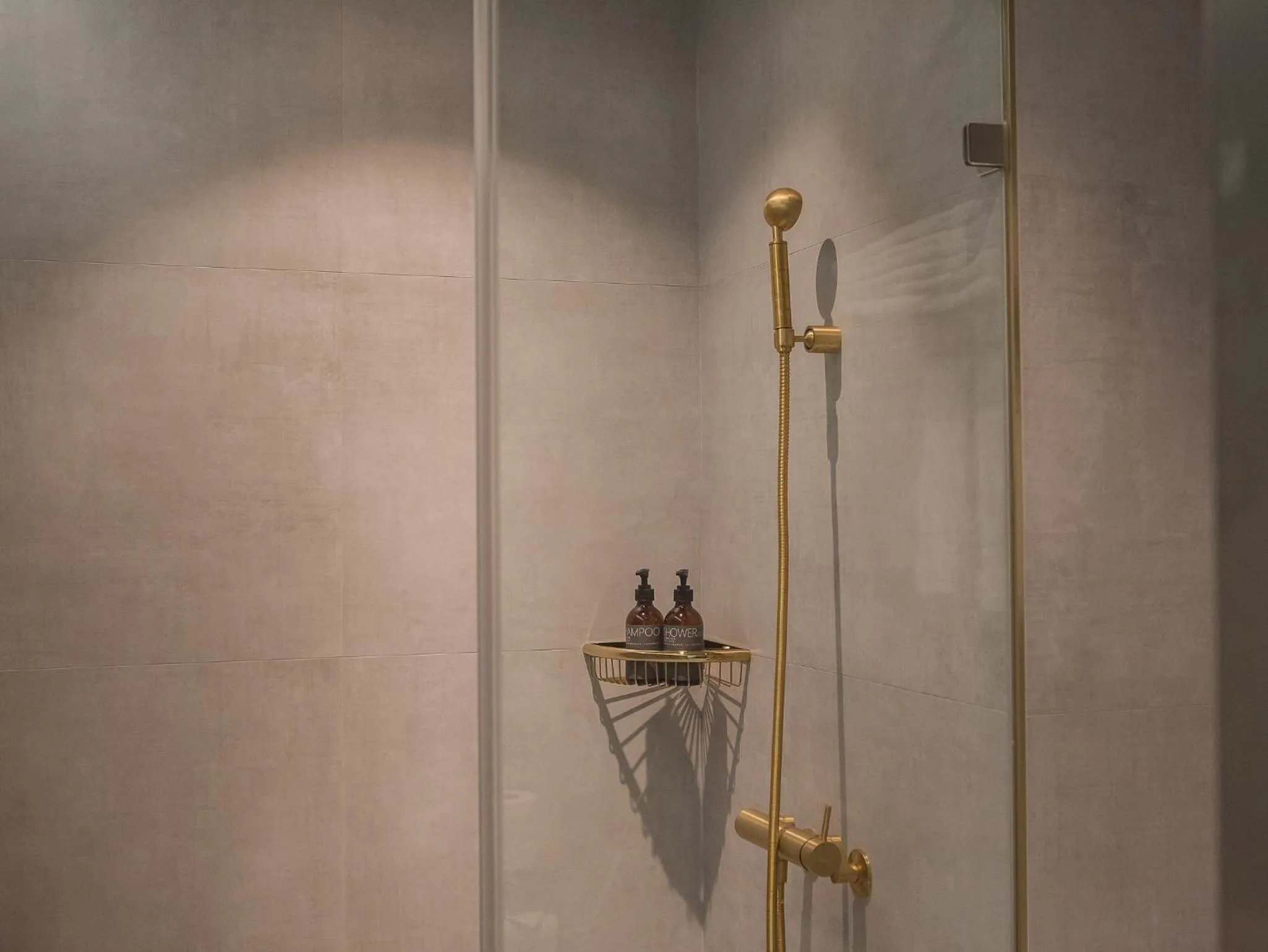 Bathroom in PAPO'A Harbor Hotel