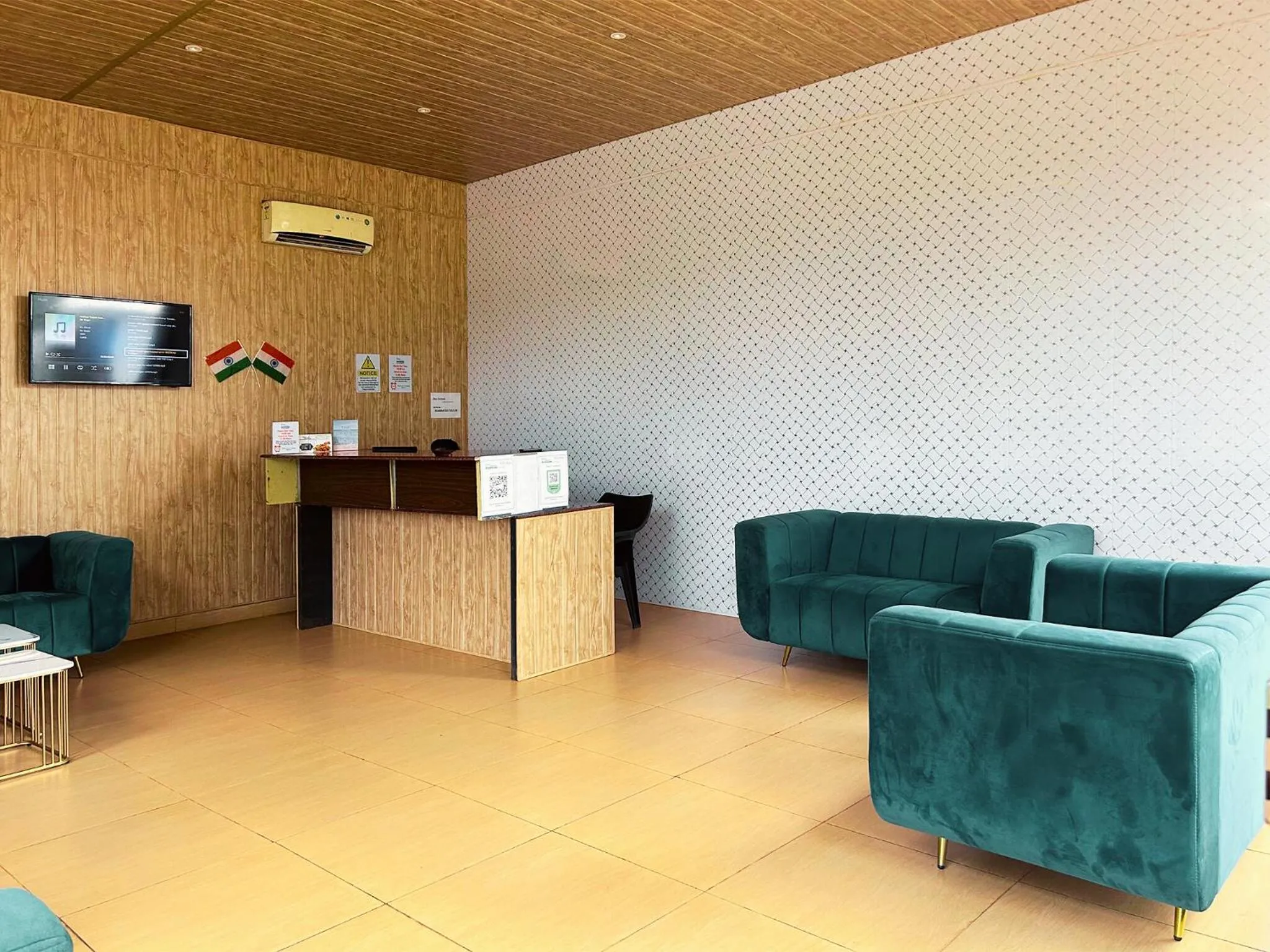 Lobby or reception in Bay Breeze Resorts & Hotels