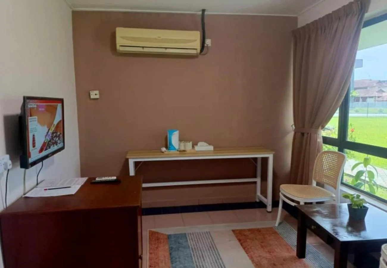 TV and multimedia in Bunga Raya Resort Parit Buntar