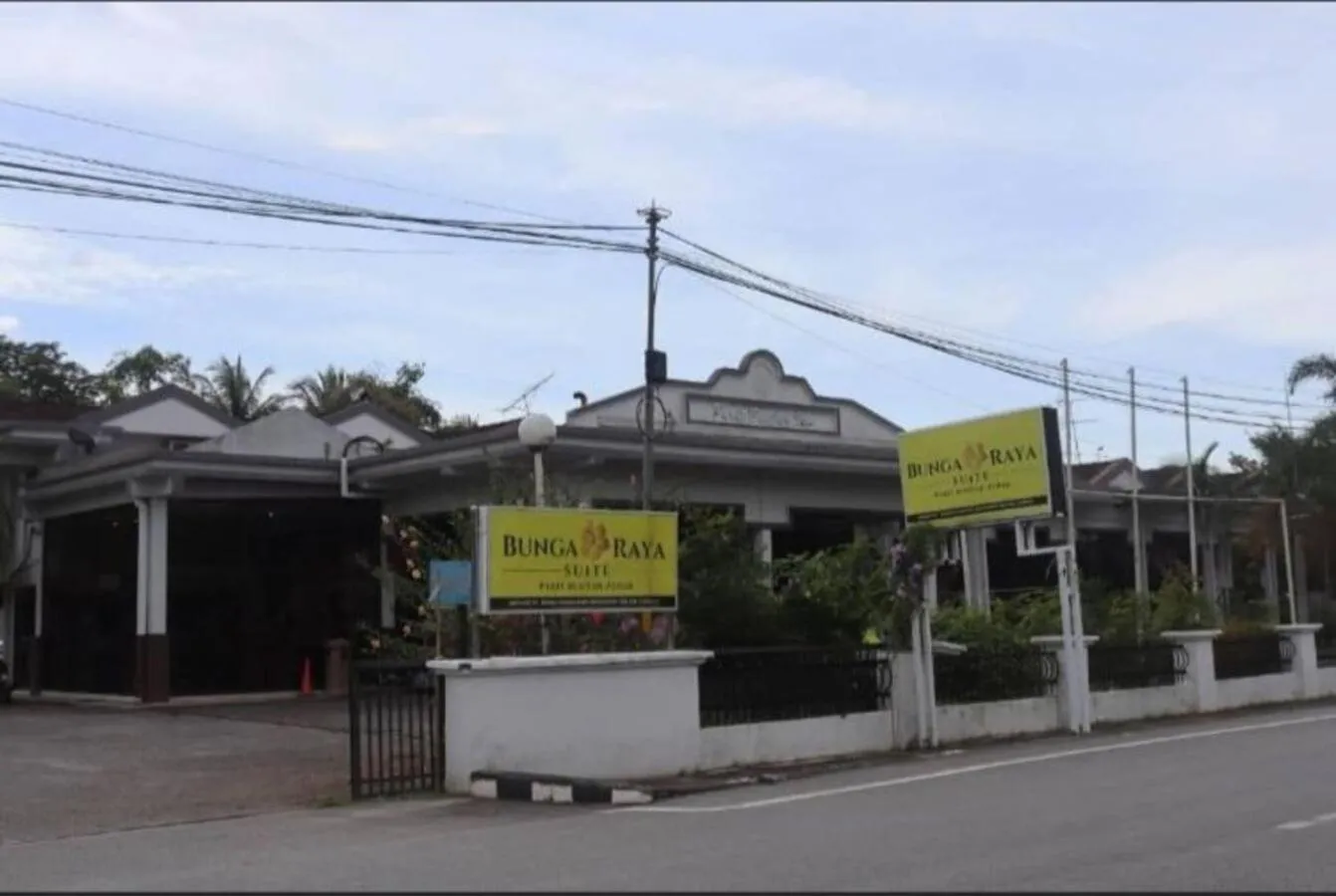 Property building in Bunga Raya Resort Parit Buntar
