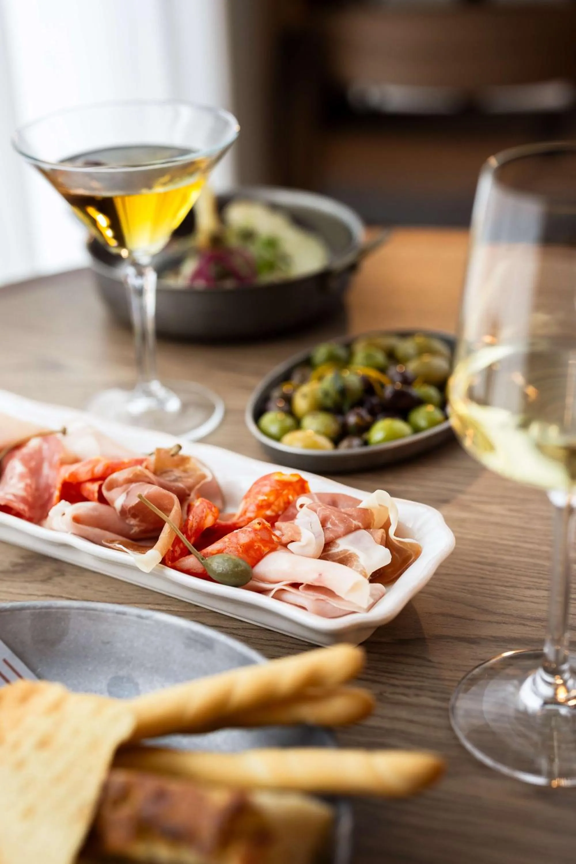 Restaurant/places to eat in Radisson RED Hotel & Radisson RED Apartments, Kraków