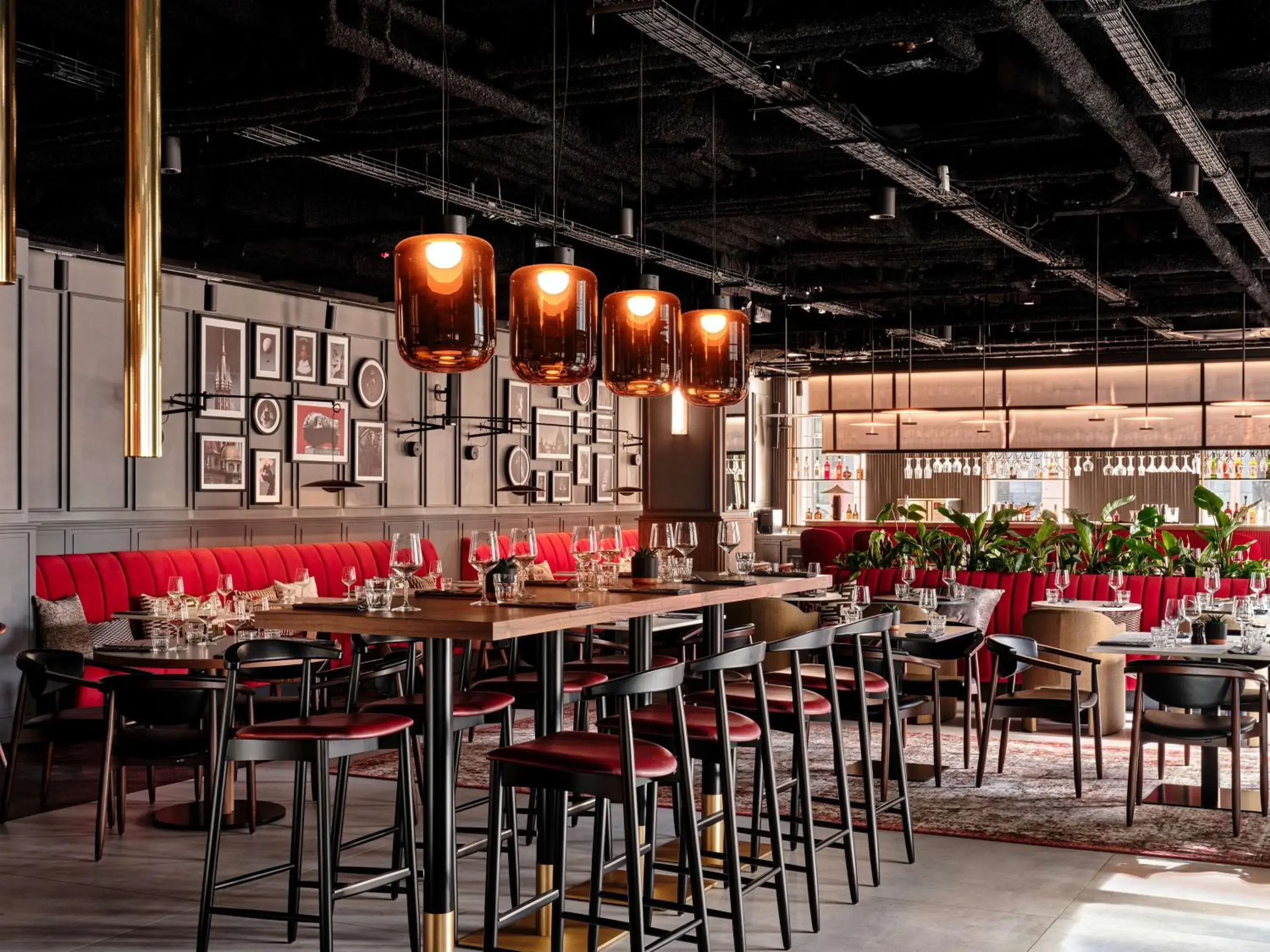 Restaurant/places to eat in Radisson RED Hotel & Radisson RED Apartments, Kraków Restaurant/places to eat in Radisson RED Hotel & Radisson RED Apartments, Kraków