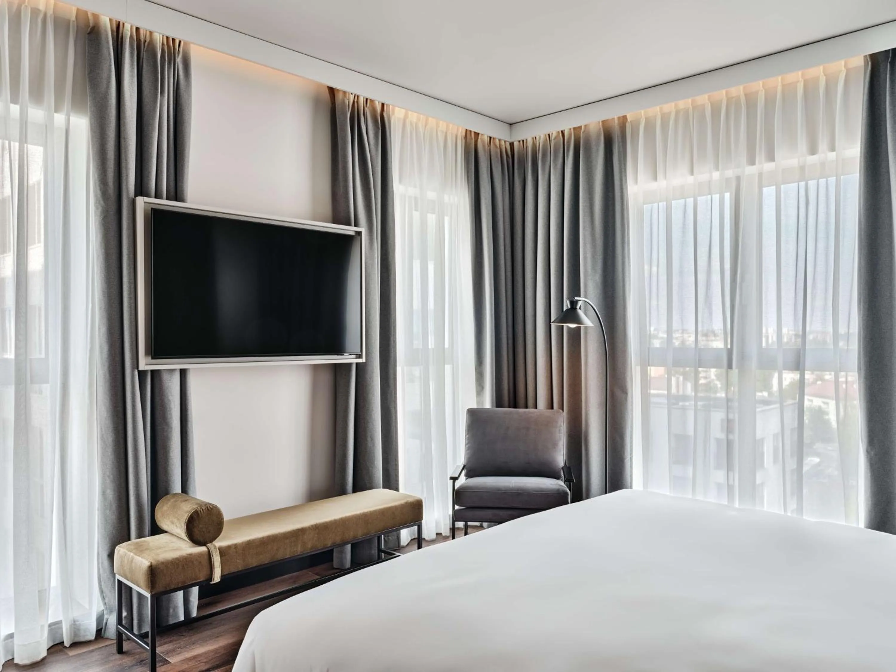 Photo of the whole room, Bed in Radisson RED Hotel & Radisson RED Apartments, Kraków