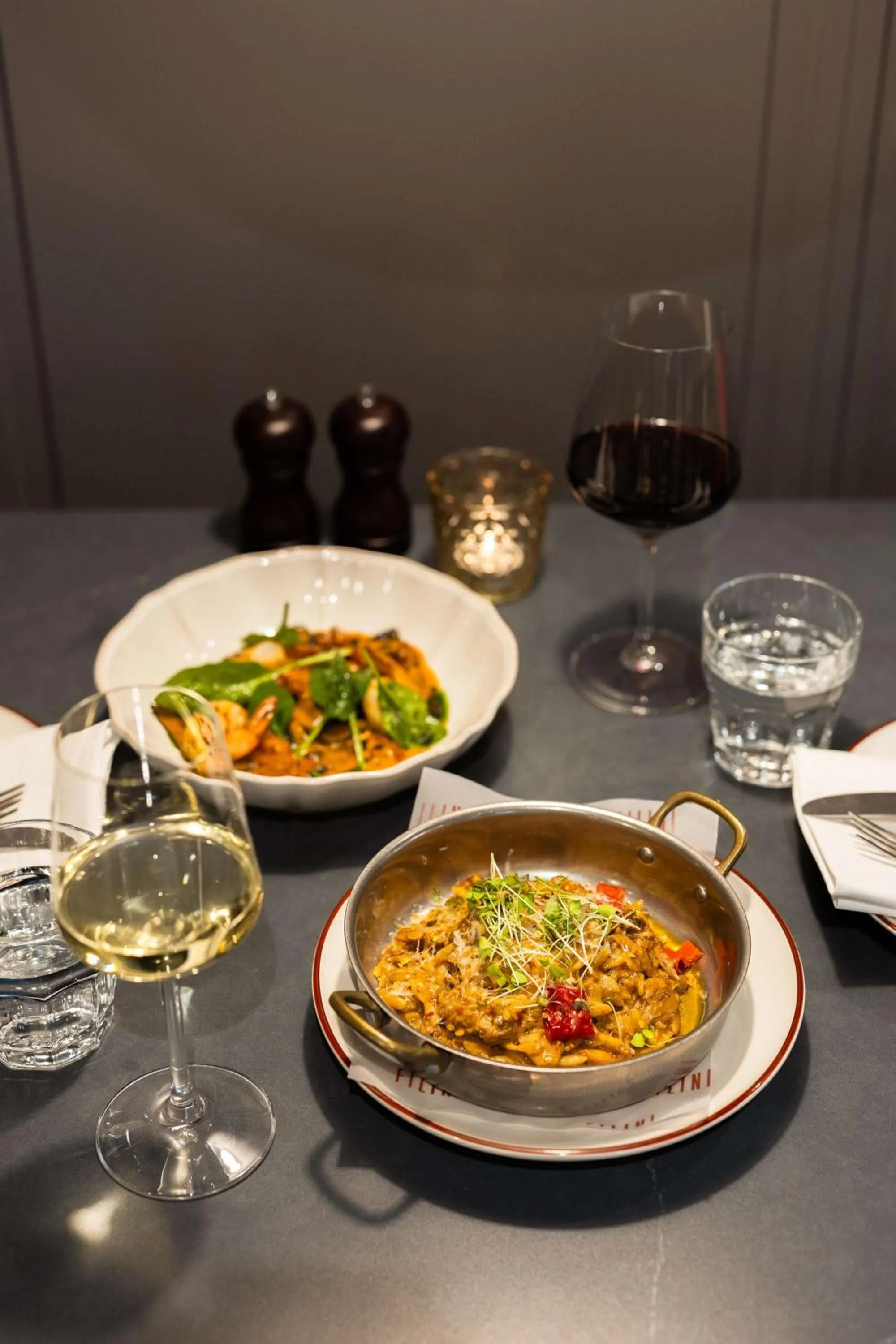 Restaurant/places to eat in Radisson RED Hotel & Radisson RED Apartments, Kraków