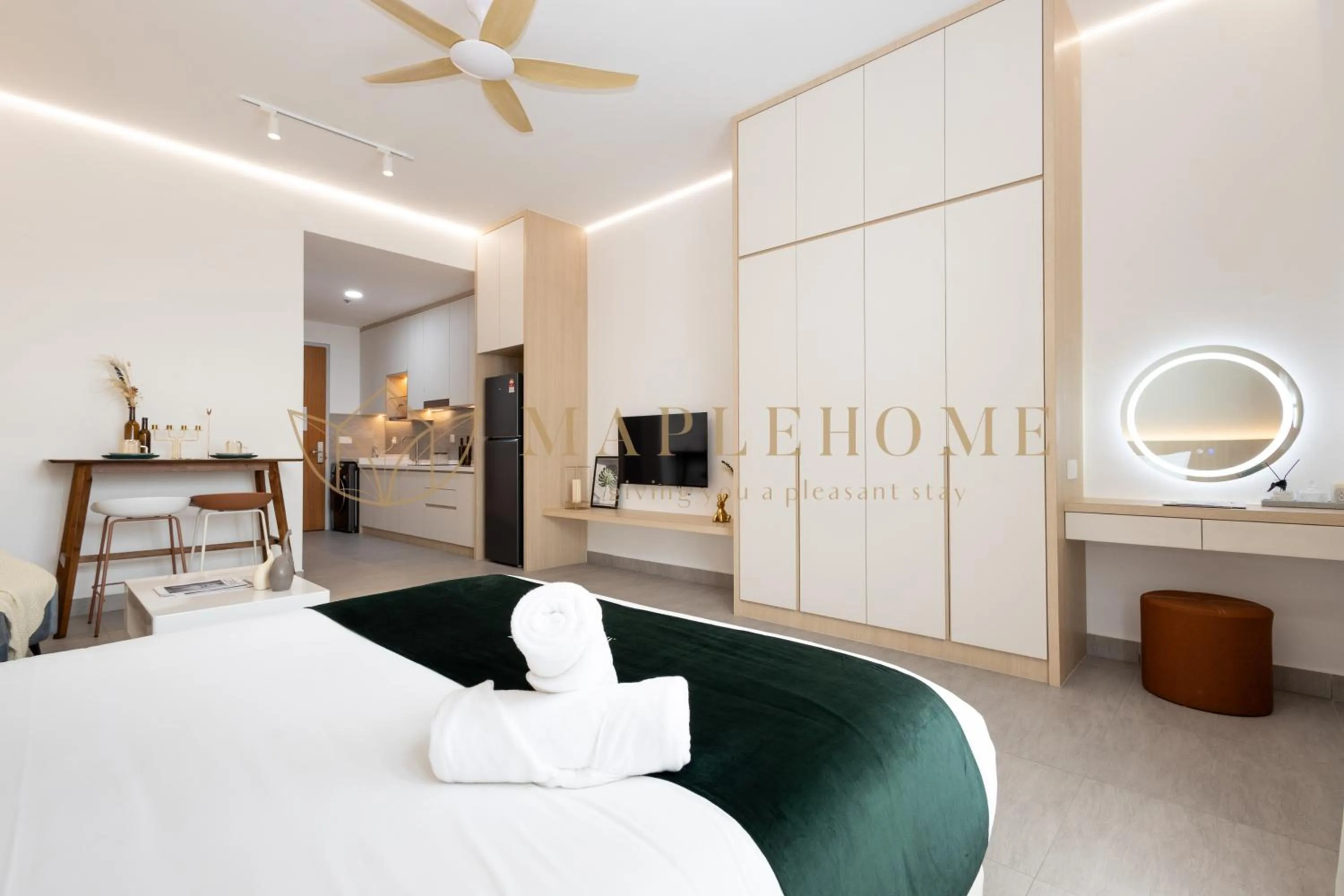 View (from property/room), Bed in Sunsuria Forum Premier Suites Setia Alam