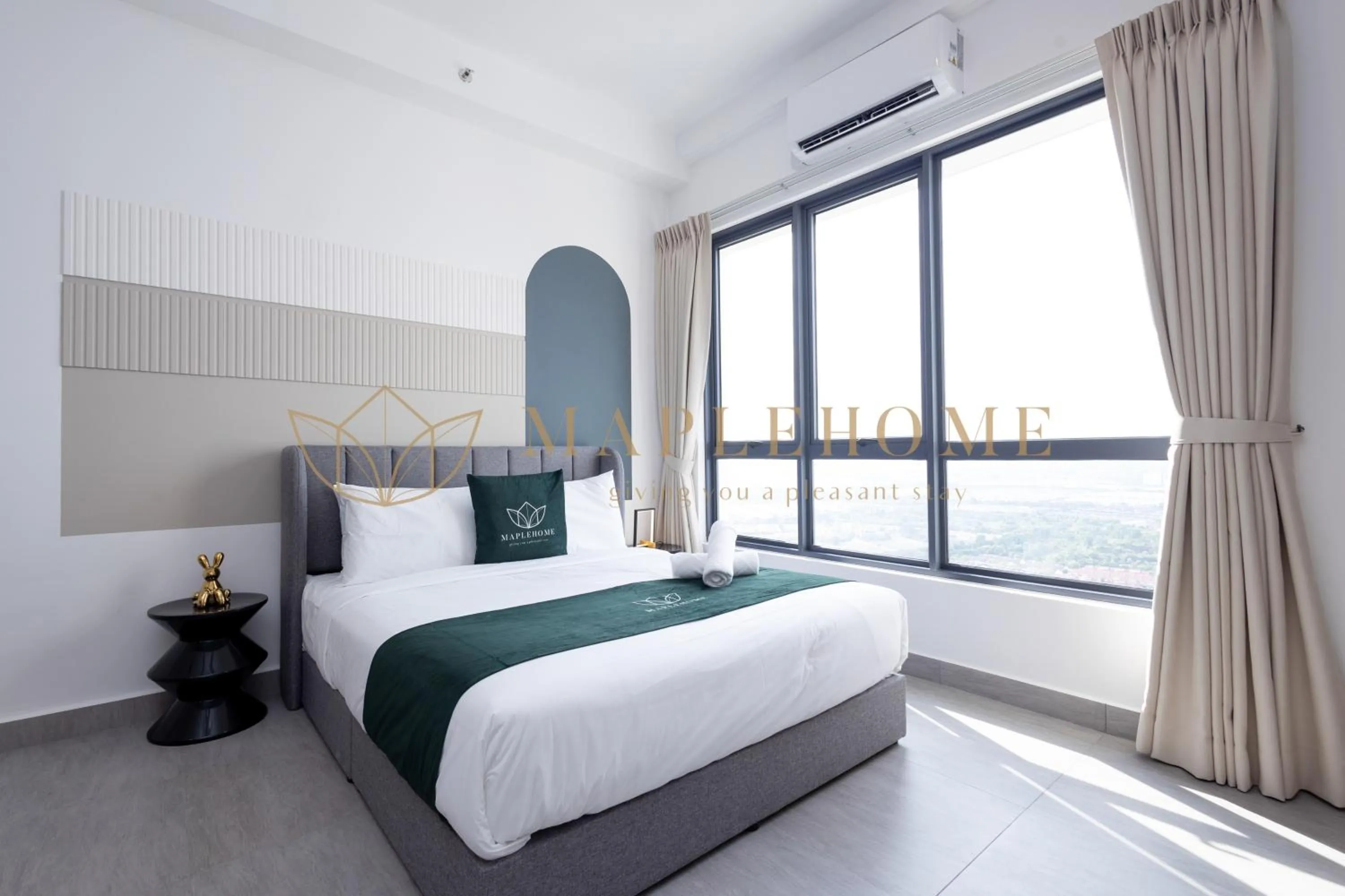 Bed in Sunsuria Forum Premier Suites Setia Alam