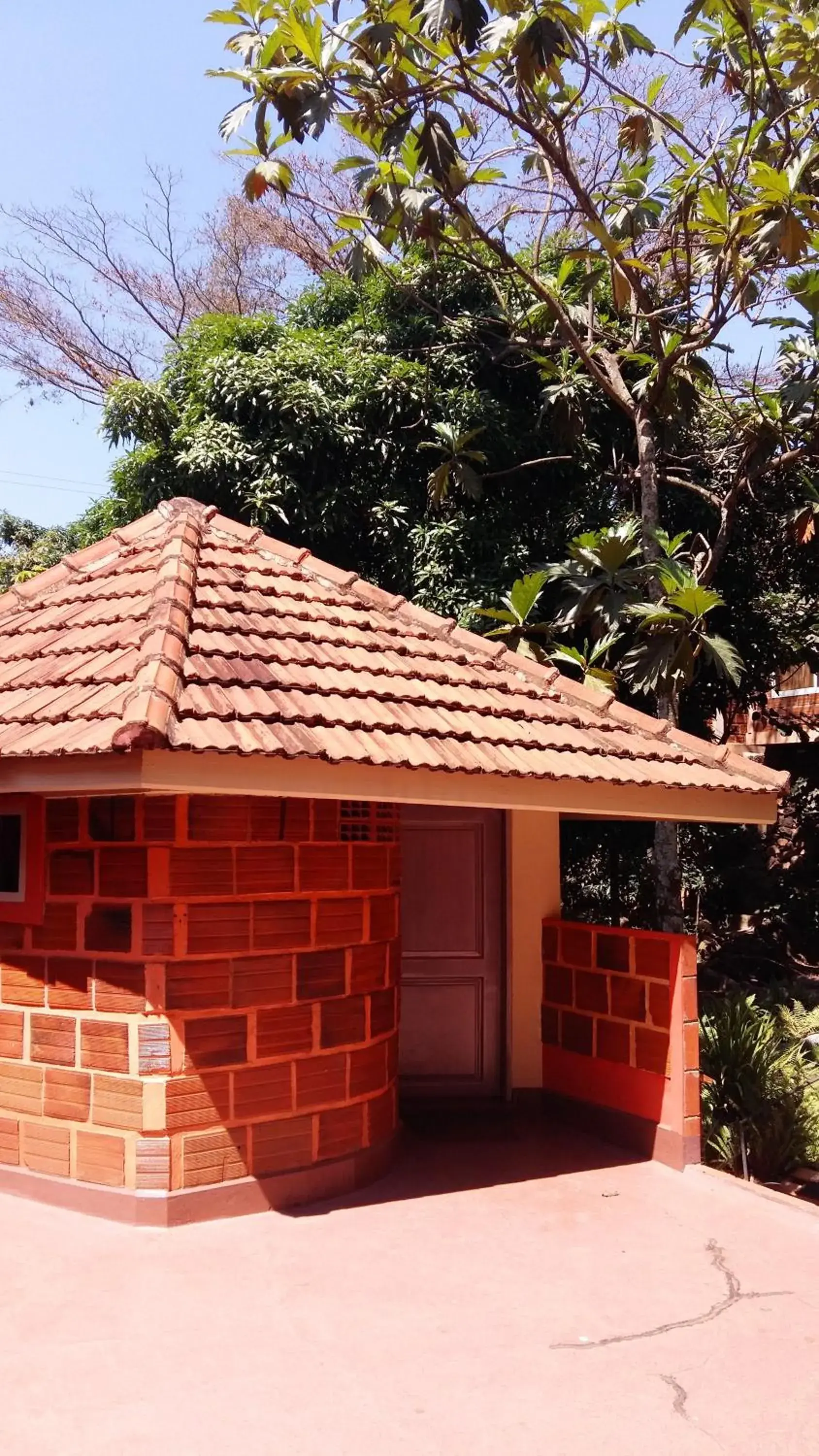 Property building in Forest Cottages Property building in Forest Cottages
