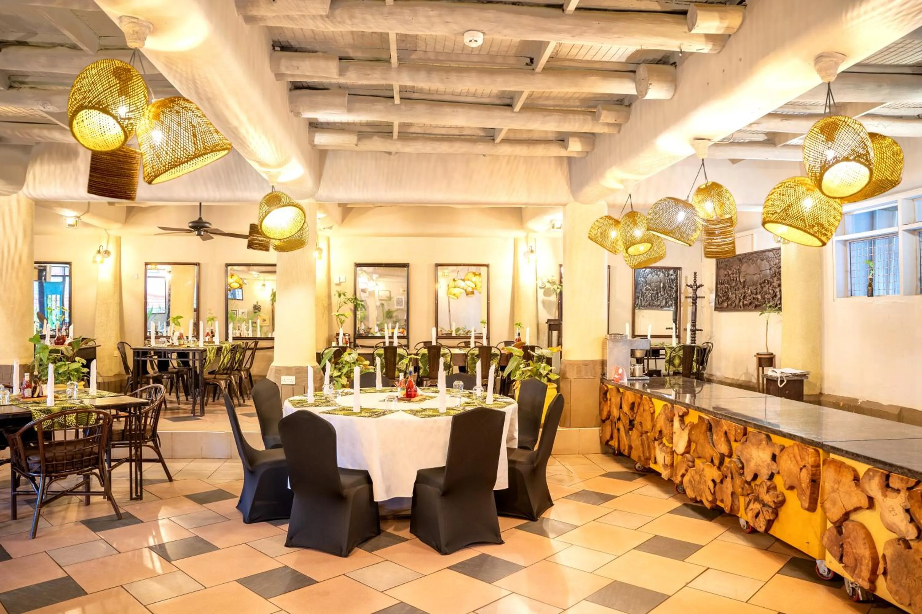 Restaurant/places to eat in Forest Cottages