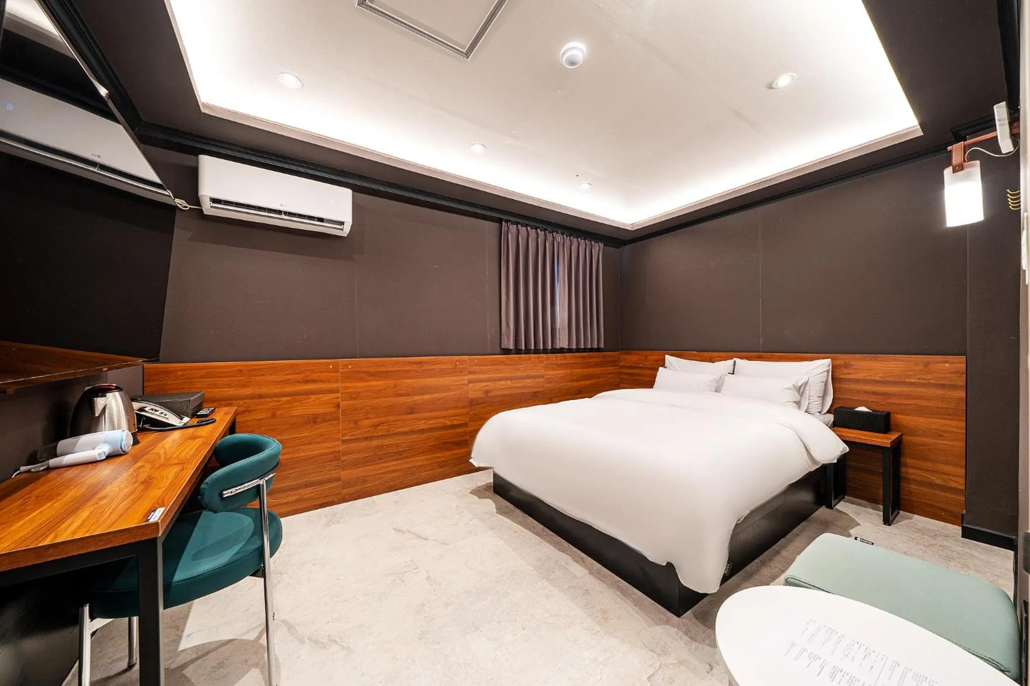 Bedroom, Bed in Hotel May Yongsan