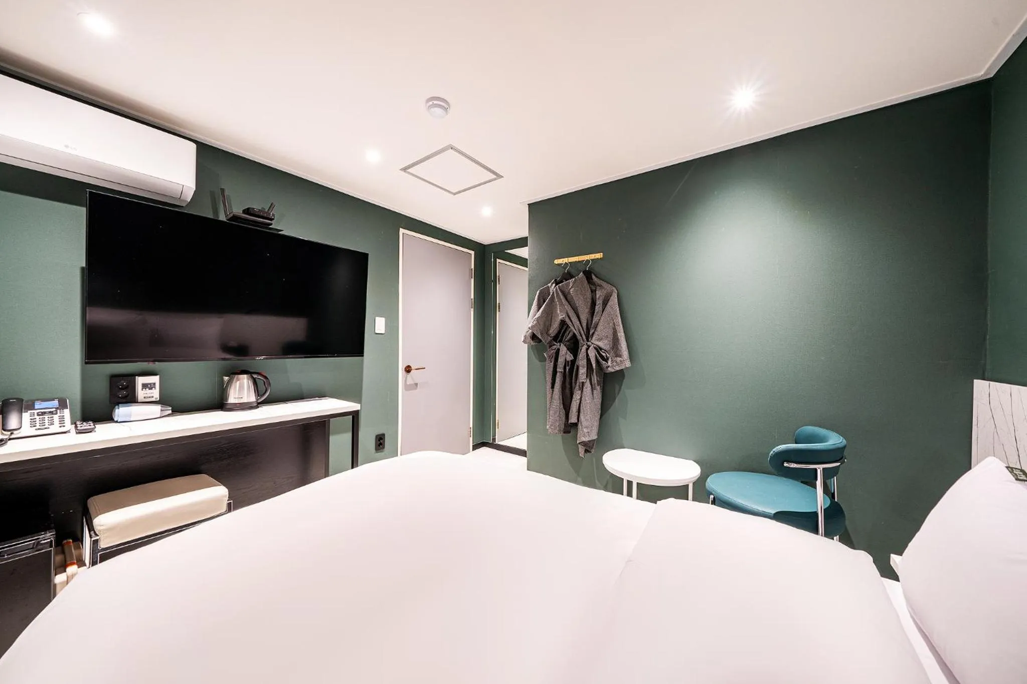 Bedroom, Bed in Hotel May Yongsan