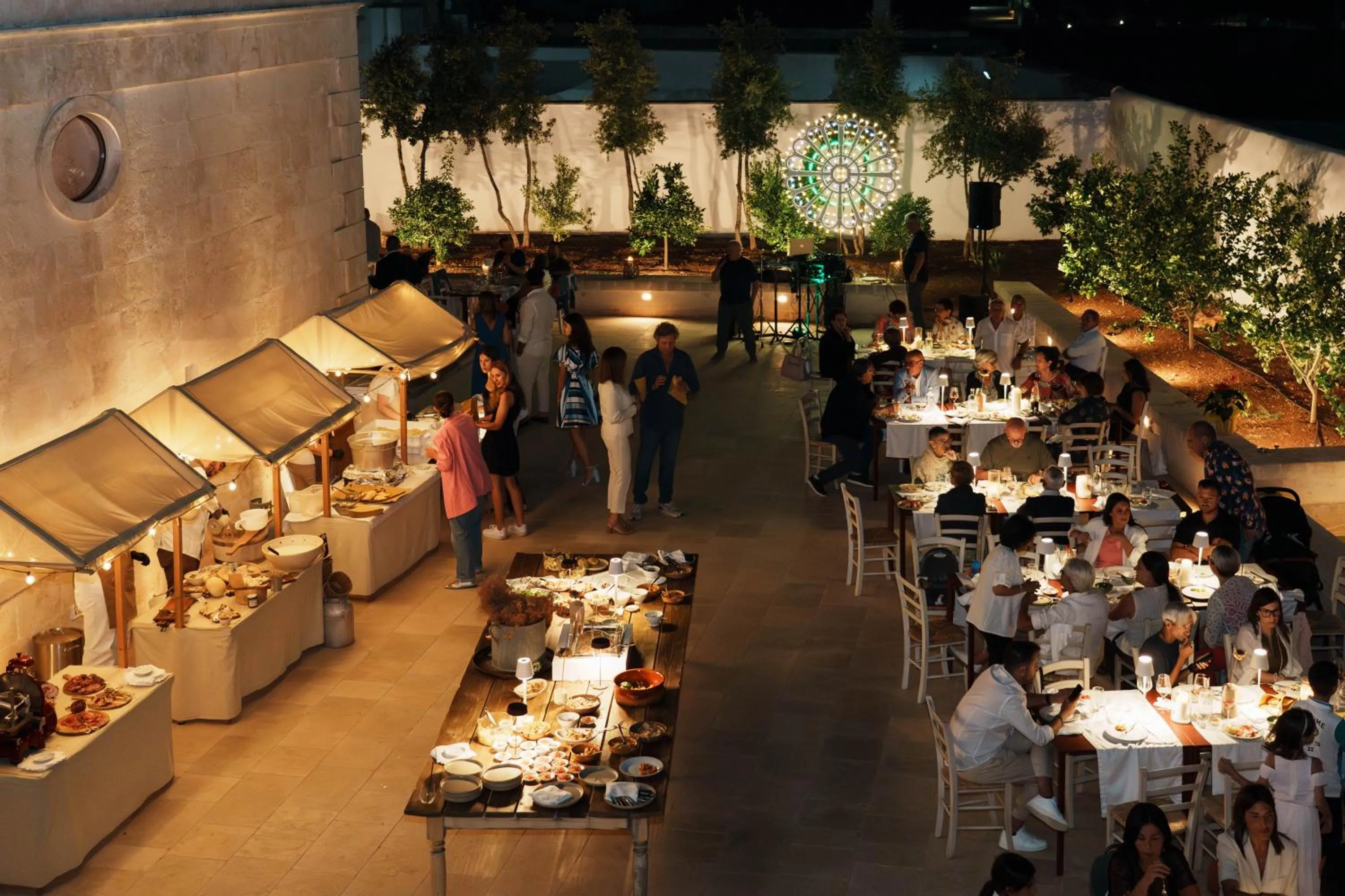 Restaurant/places to eat in Masseria Valentina