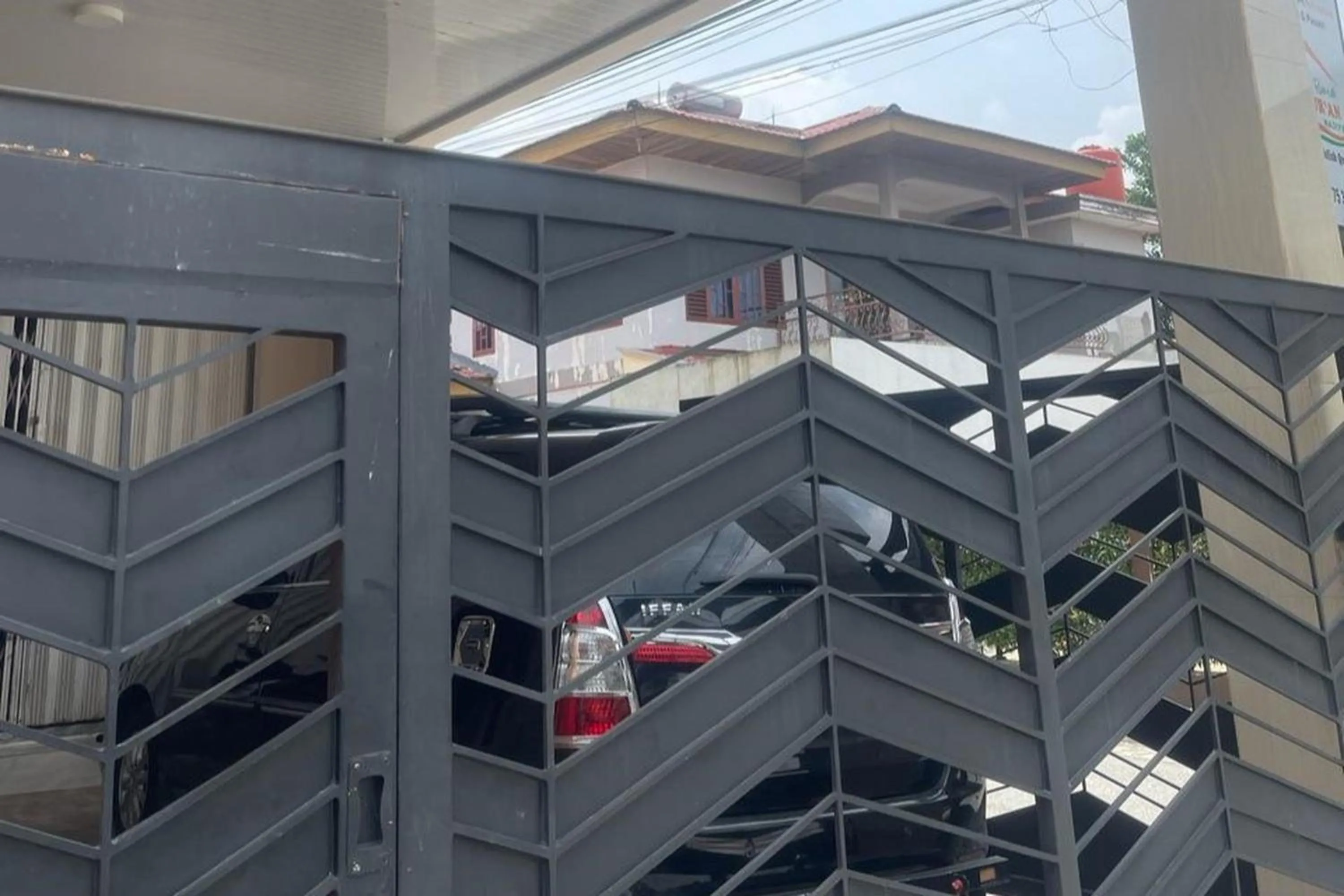 Facade/entrance in Hotel O Njy House SyariahNearBandara Sultan Syarif Kasim II