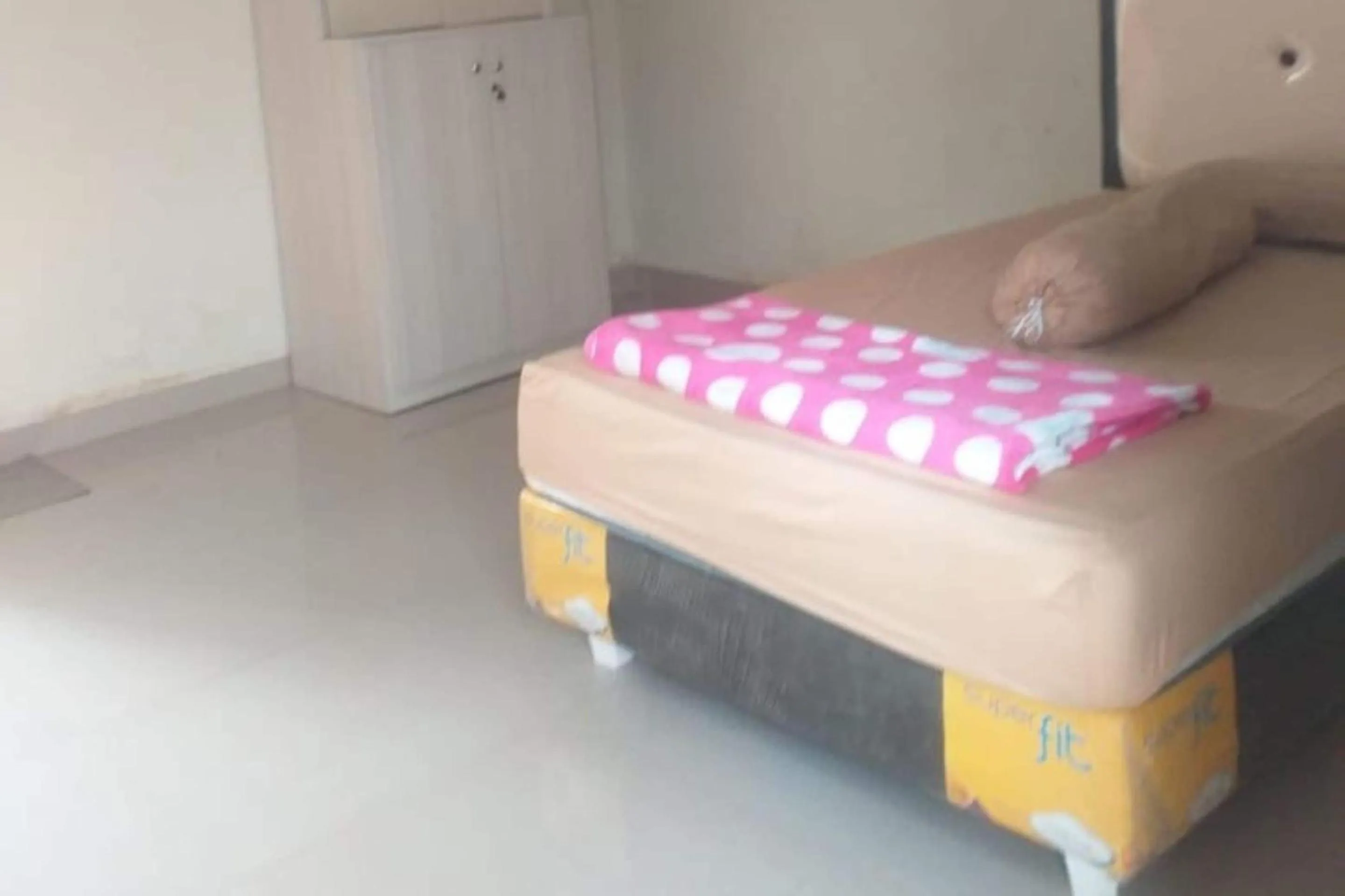 Bedroom, Bed in Hotel O Neva Guest House SyariahNearWaduk Cipta Karya