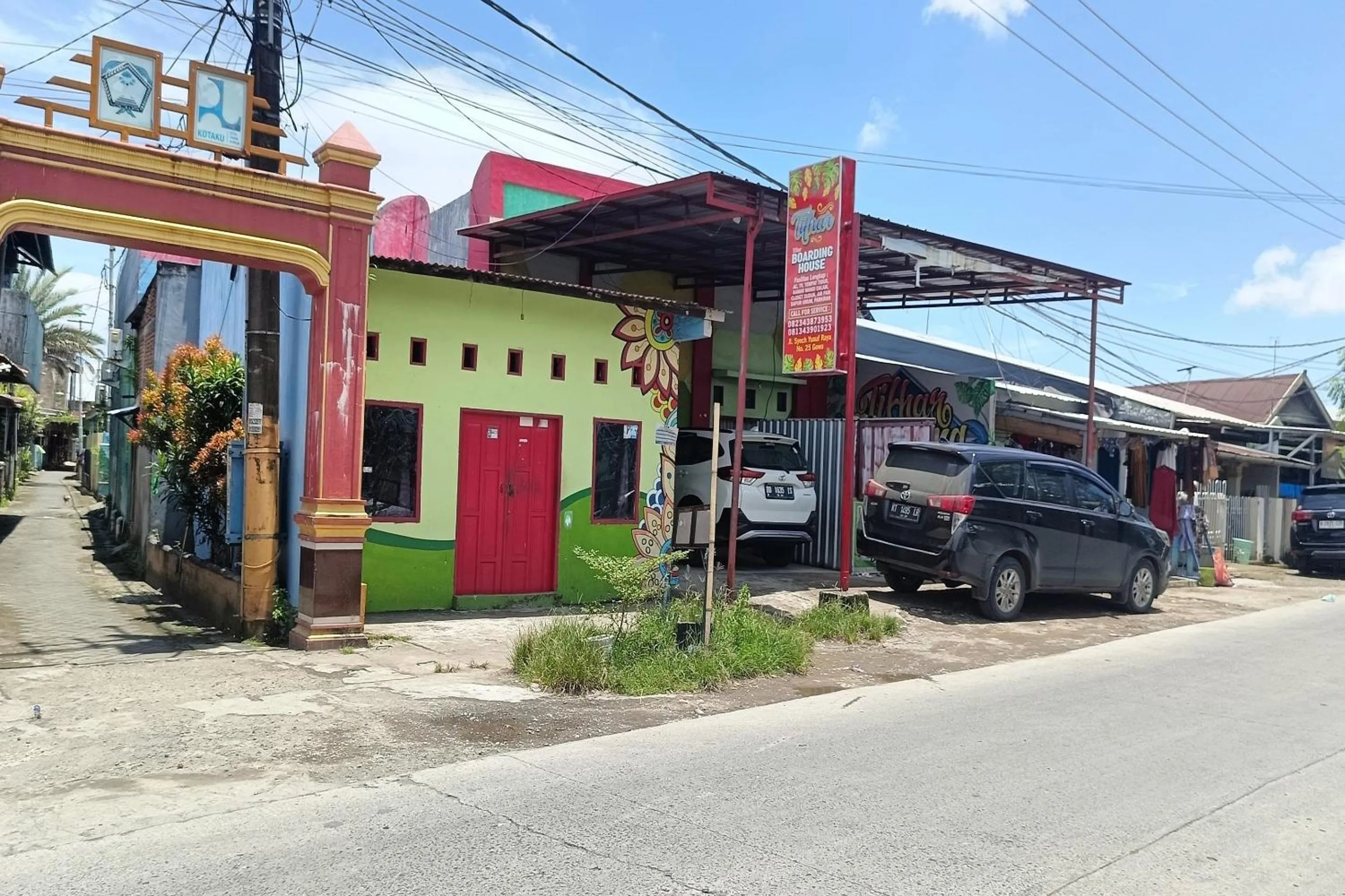 Facade/entrance in OYO 93875 Tifar House Near Lapangan Raja-raja