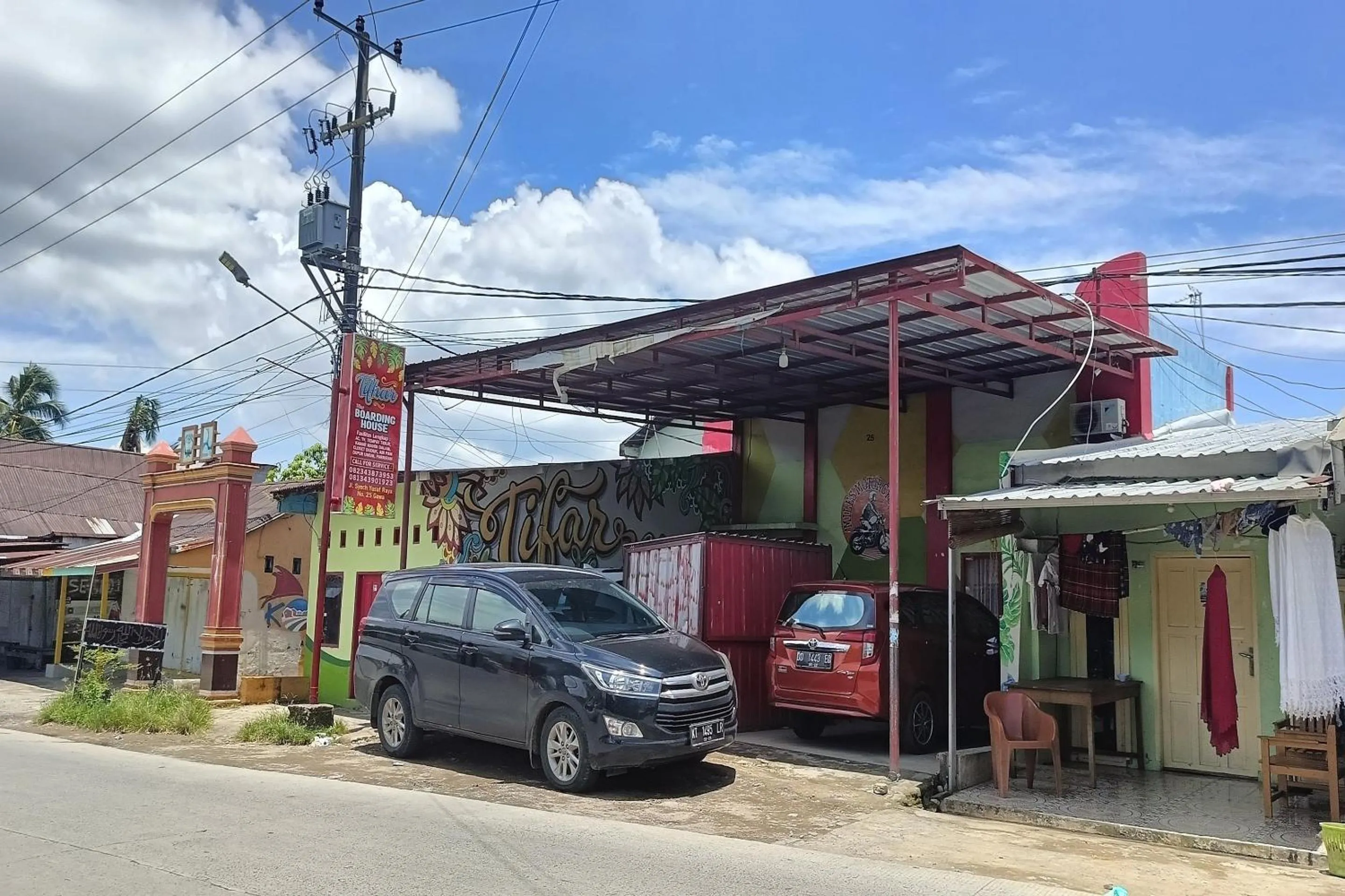 Facade/entrance in OYO 93875 Tifar House Near Lapangan Raja-raja