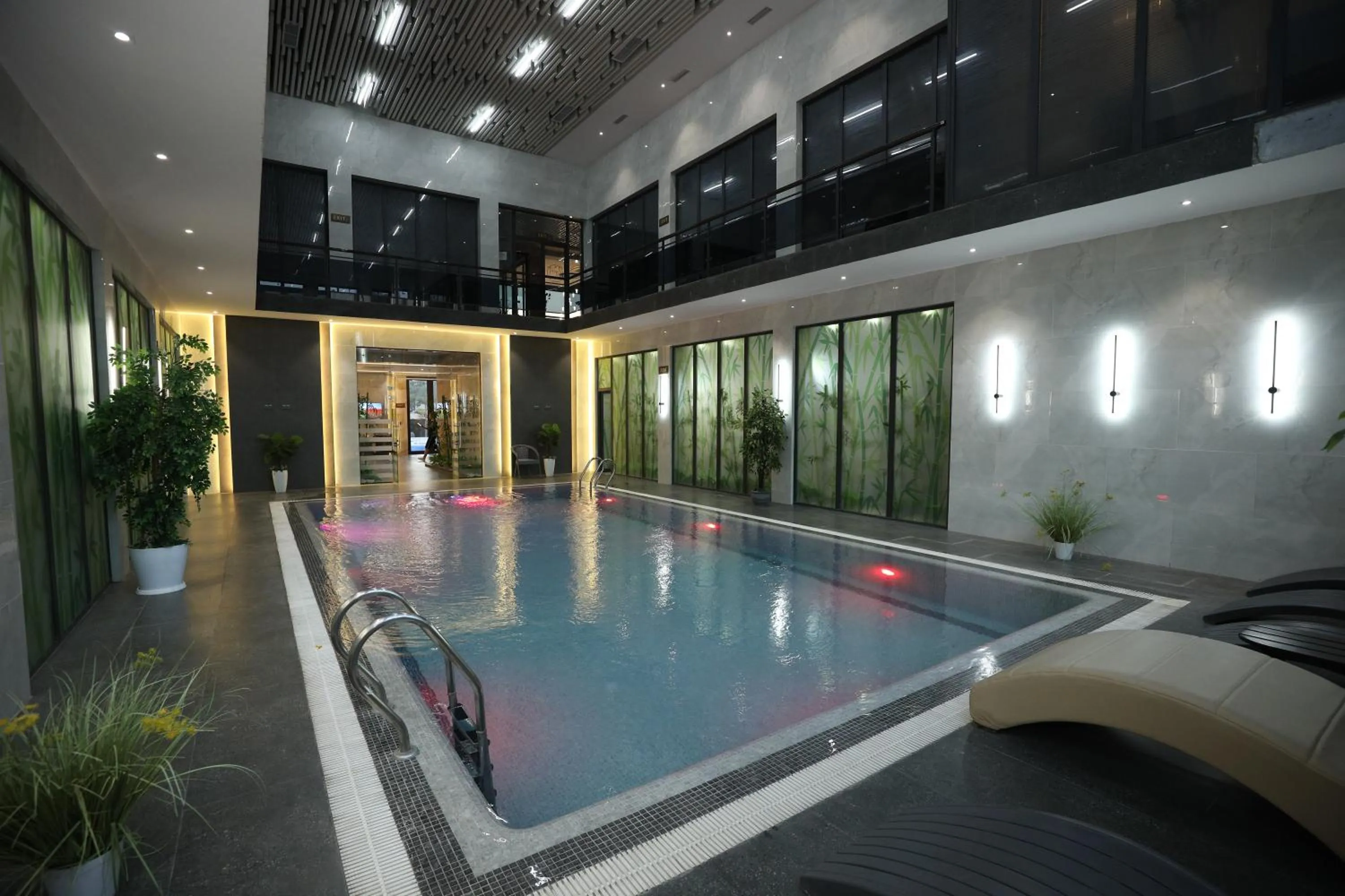 Pool view in Ziyorat Luxury Hotel