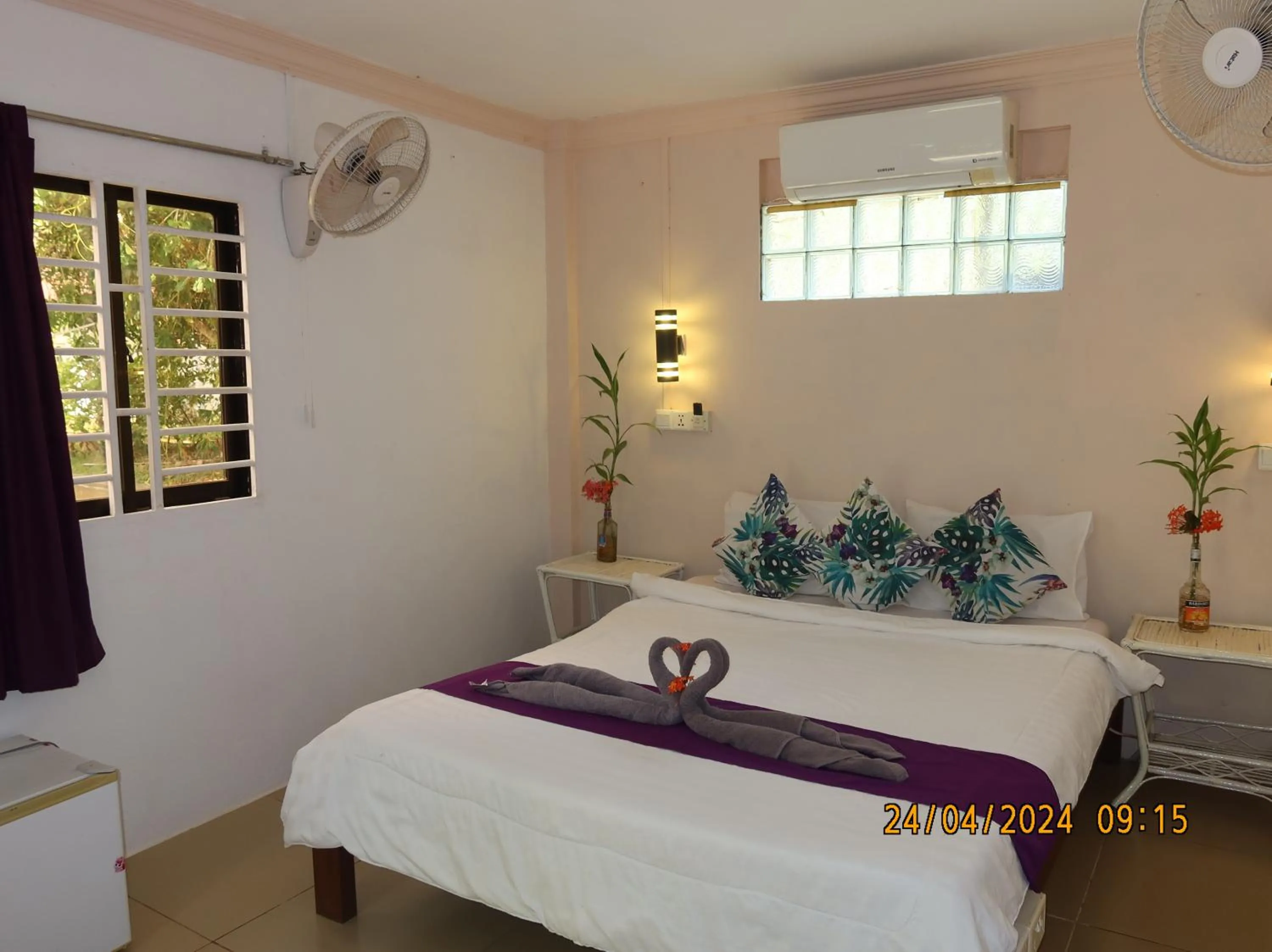 Bedroom, Bed in Bohemiaz Resort and Spa Kampot