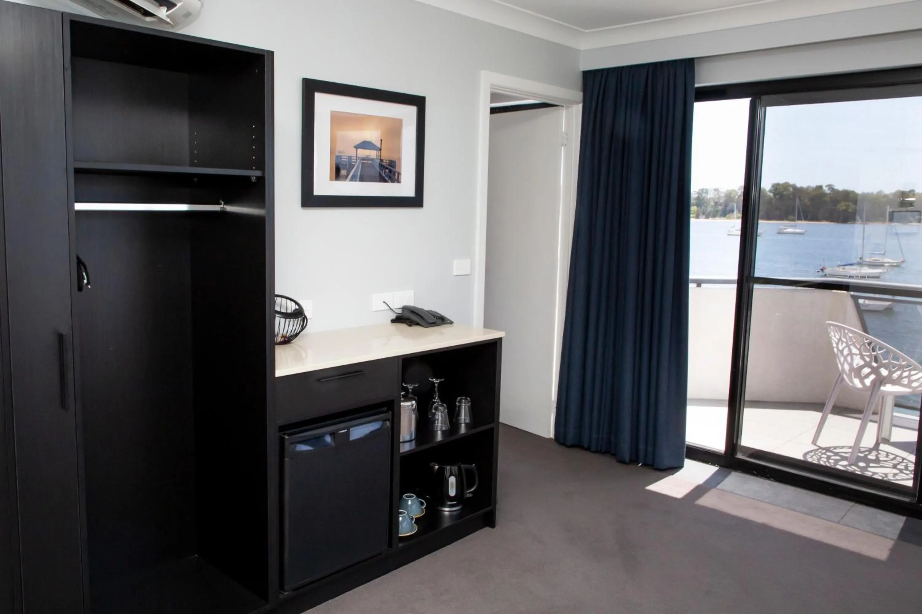 Dining area in The Esplanade Motel
